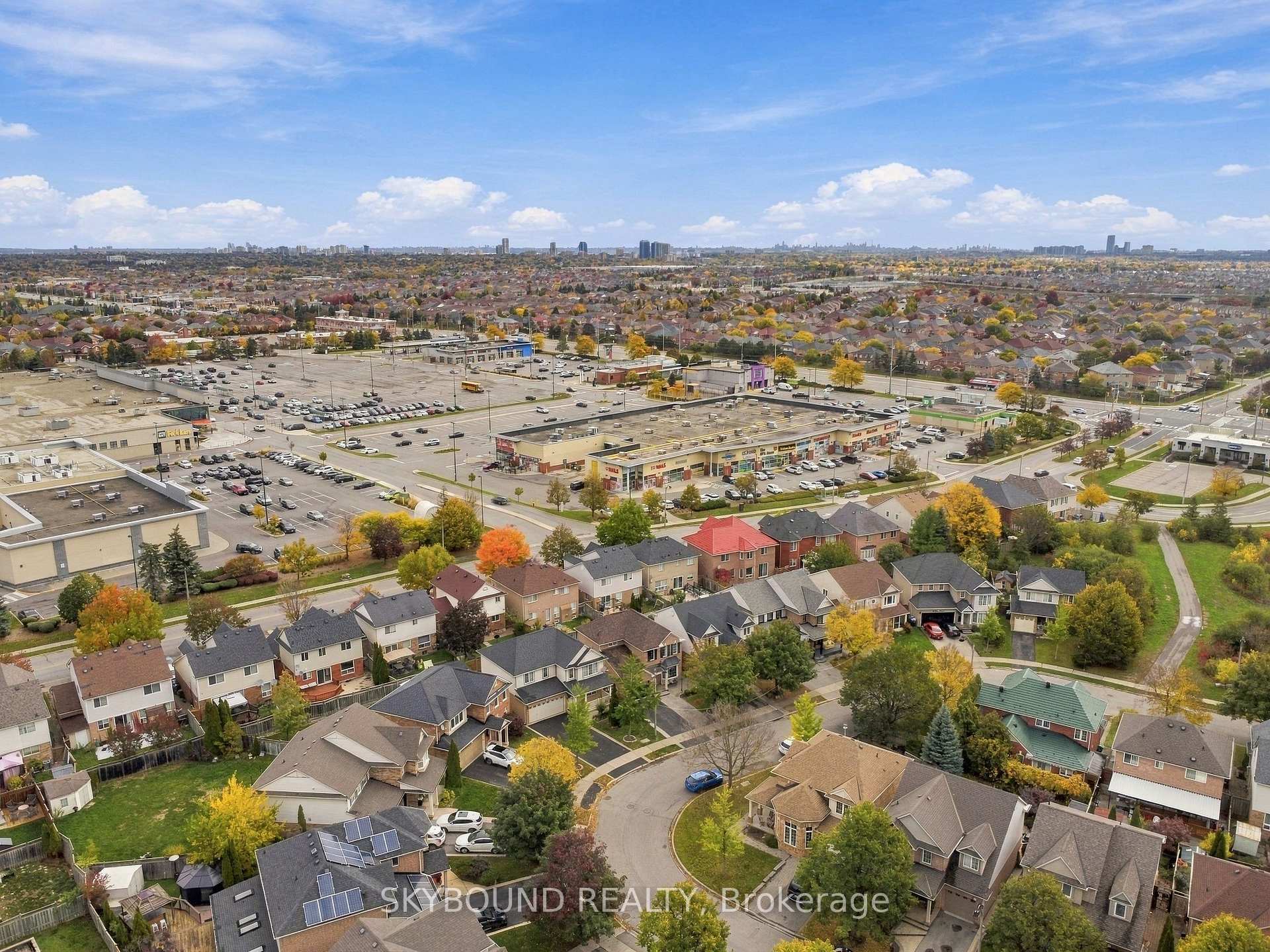 Photo 45 of 51 Thorpe Crescent, Brampton, Fletcher's Meadow — HOMEH