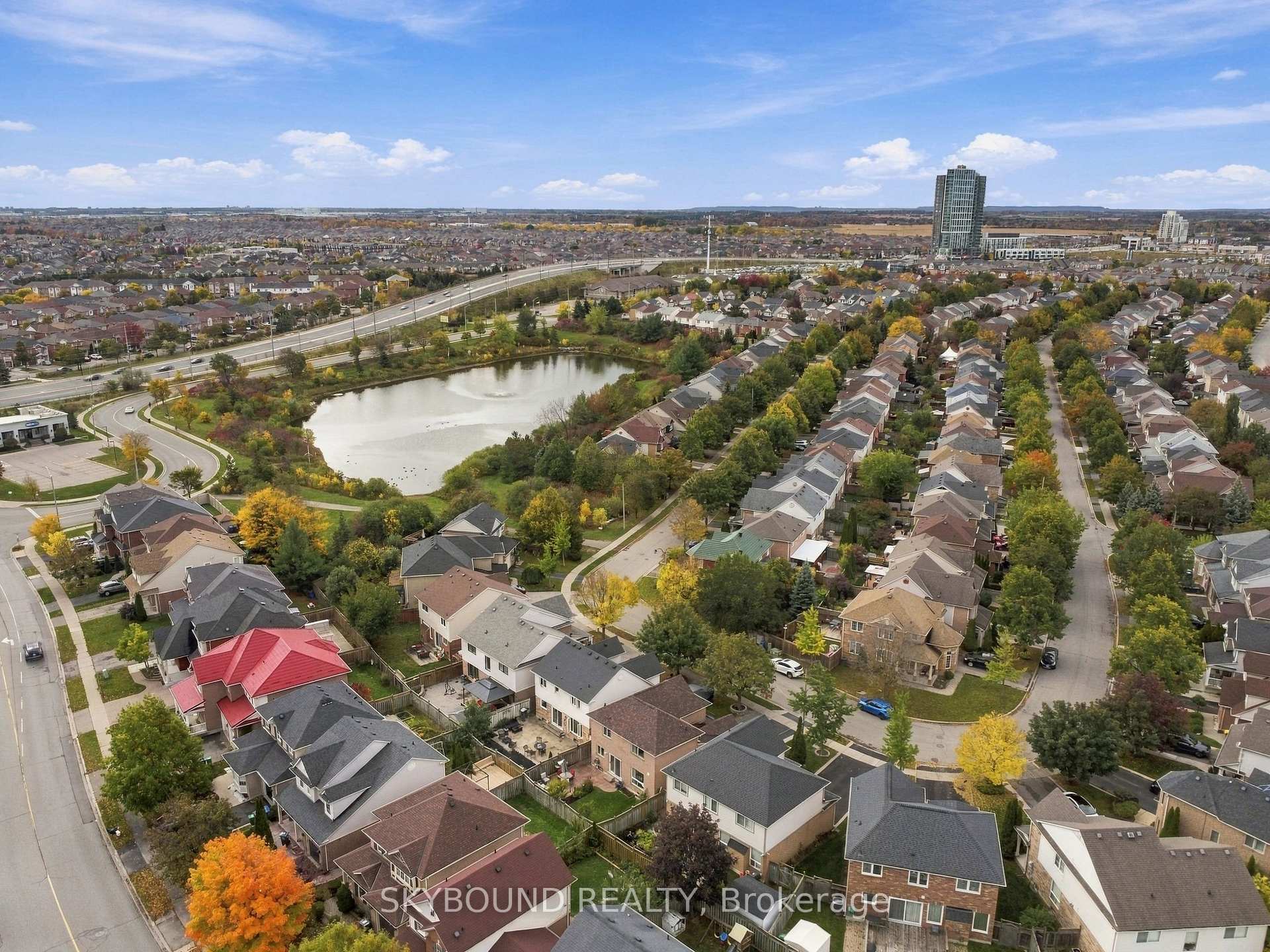 Photo 47 of 51 Thorpe Crescent, Brampton, Fletcher's Meadow — HOMEH