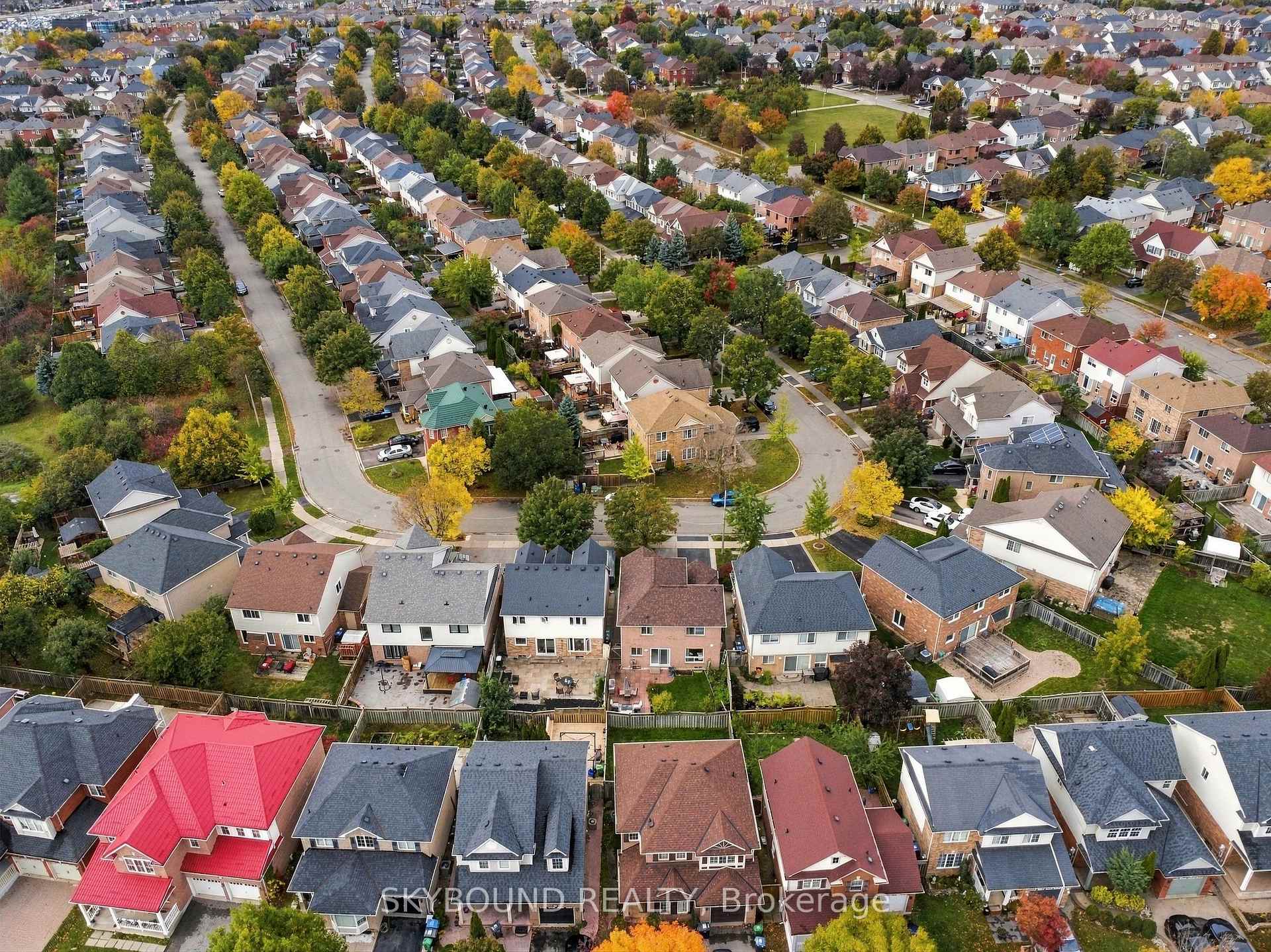 Photo 49 of 51 Thorpe Crescent, Brampton, Fletcher's Meadow — HOMEH