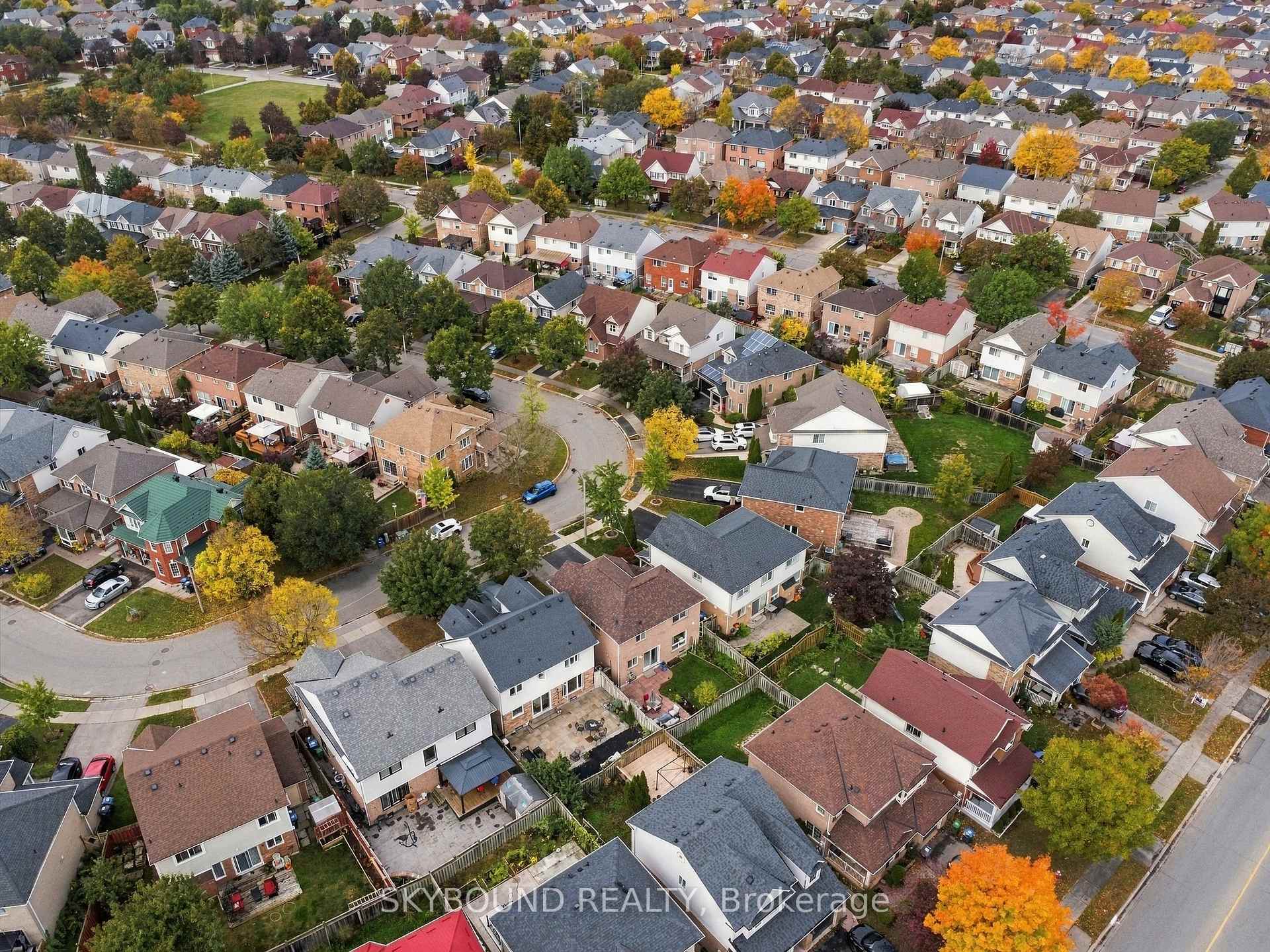 Photo 48 of 51 Thorpe Crescent, Brampton, Fletcher's Meadow — HOMEH