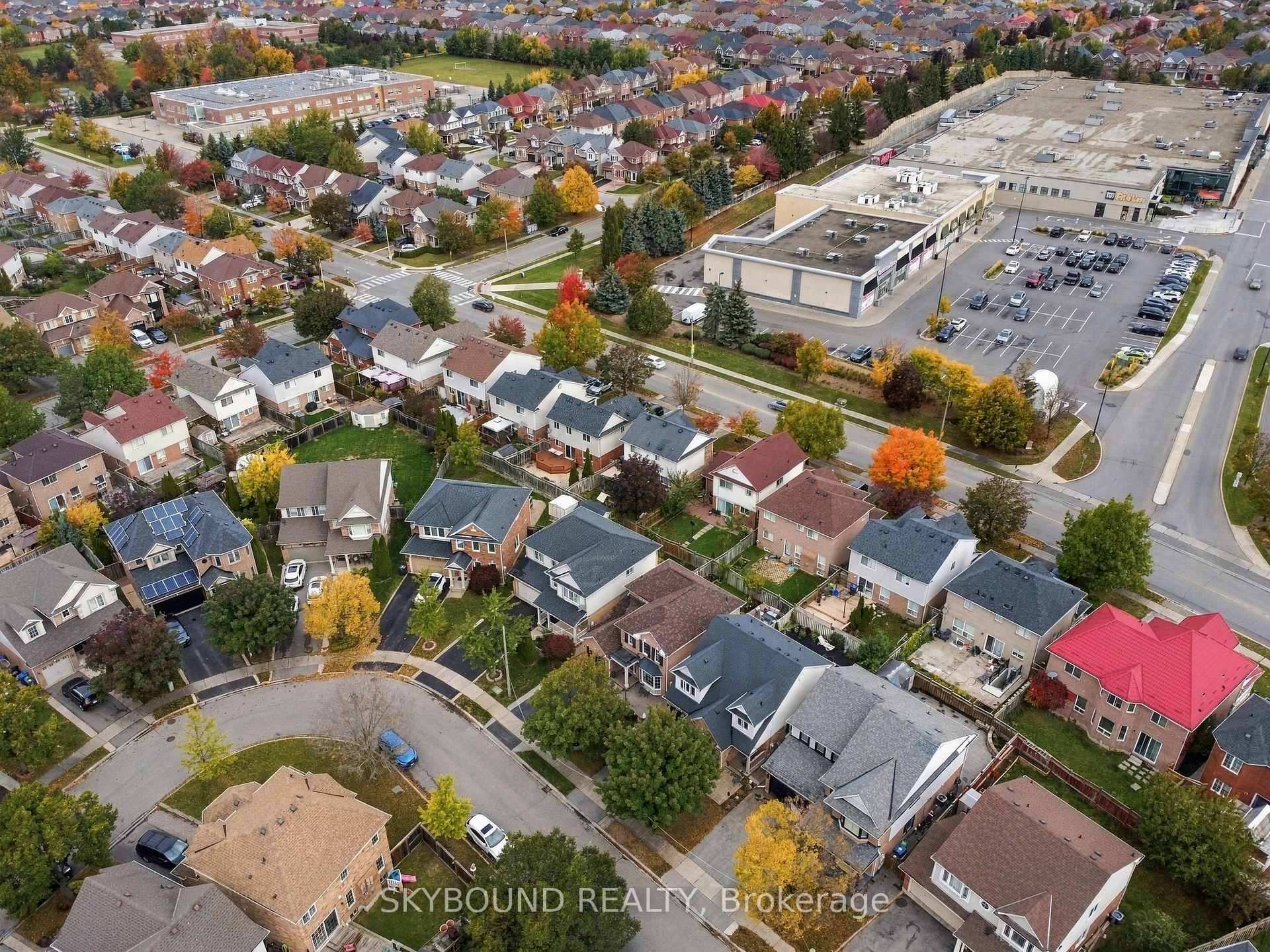 Photo 50 of 51 Thorpe Crescent, Brampton, Fletcher's Meadow — HOMEH