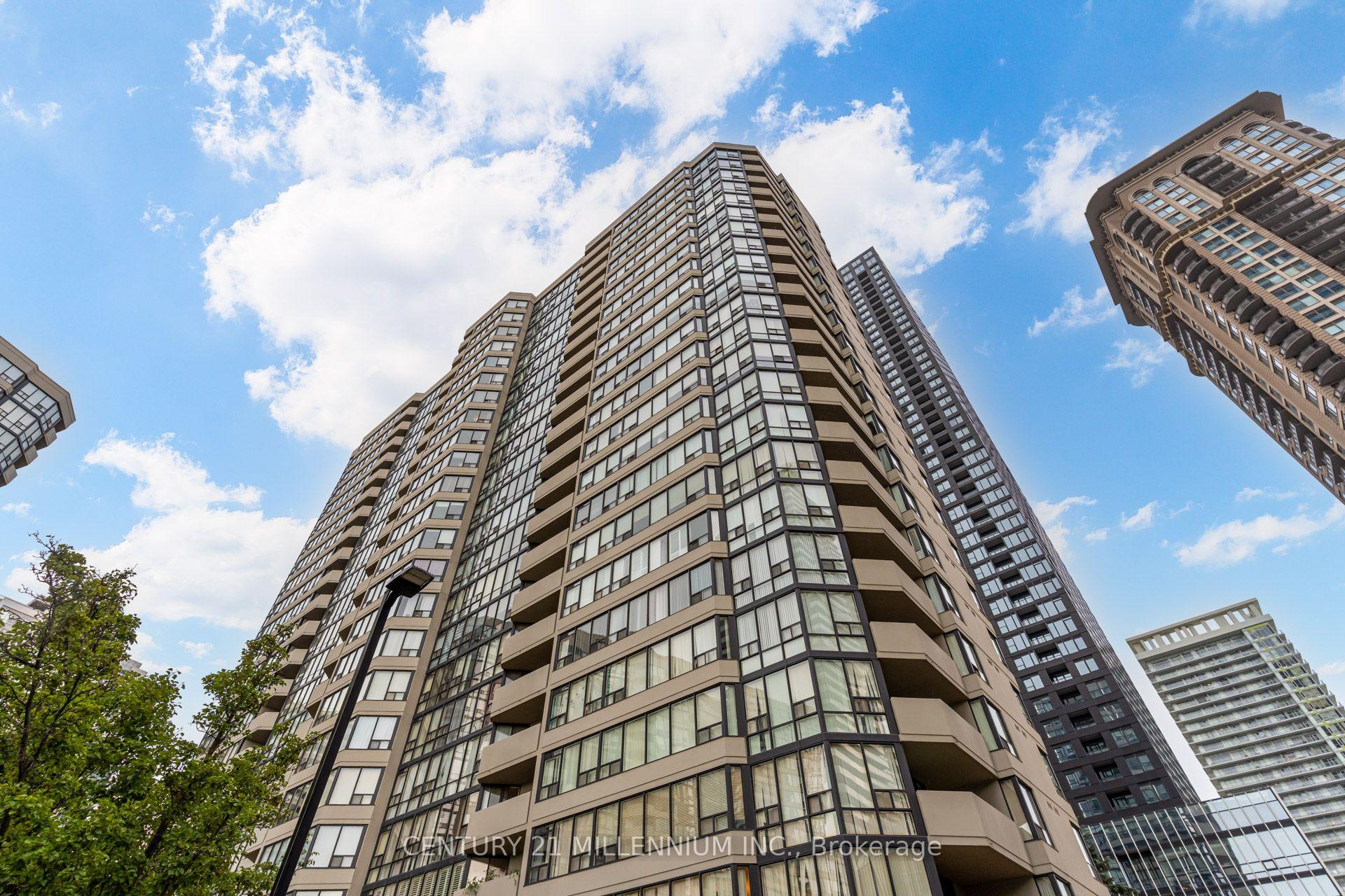 Photo of Unit 705, 330 Rathburn Road W