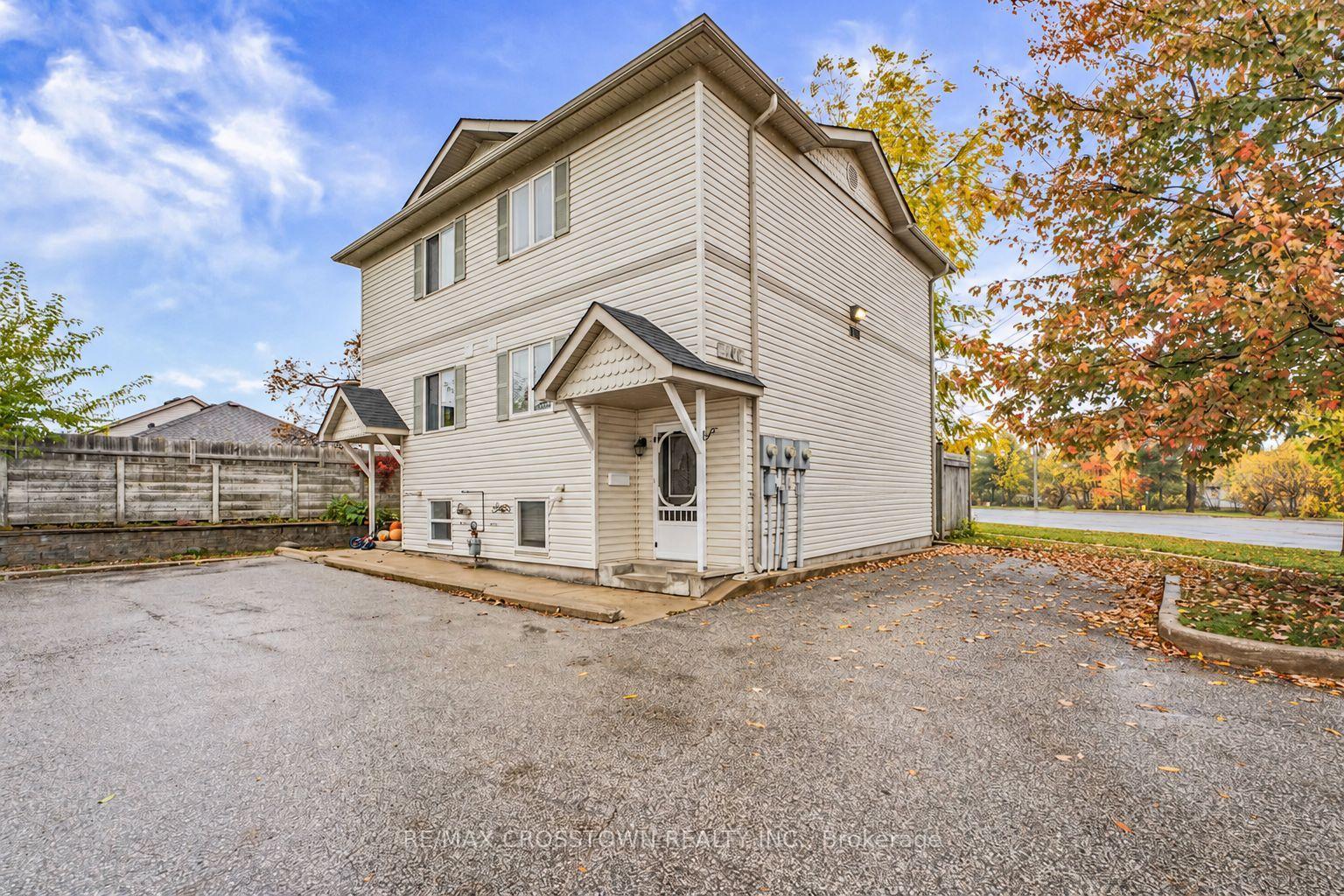 Photo 2 of Unit B1, 6-440 Yonge Street, Barrie, Painswick North — HOMEH