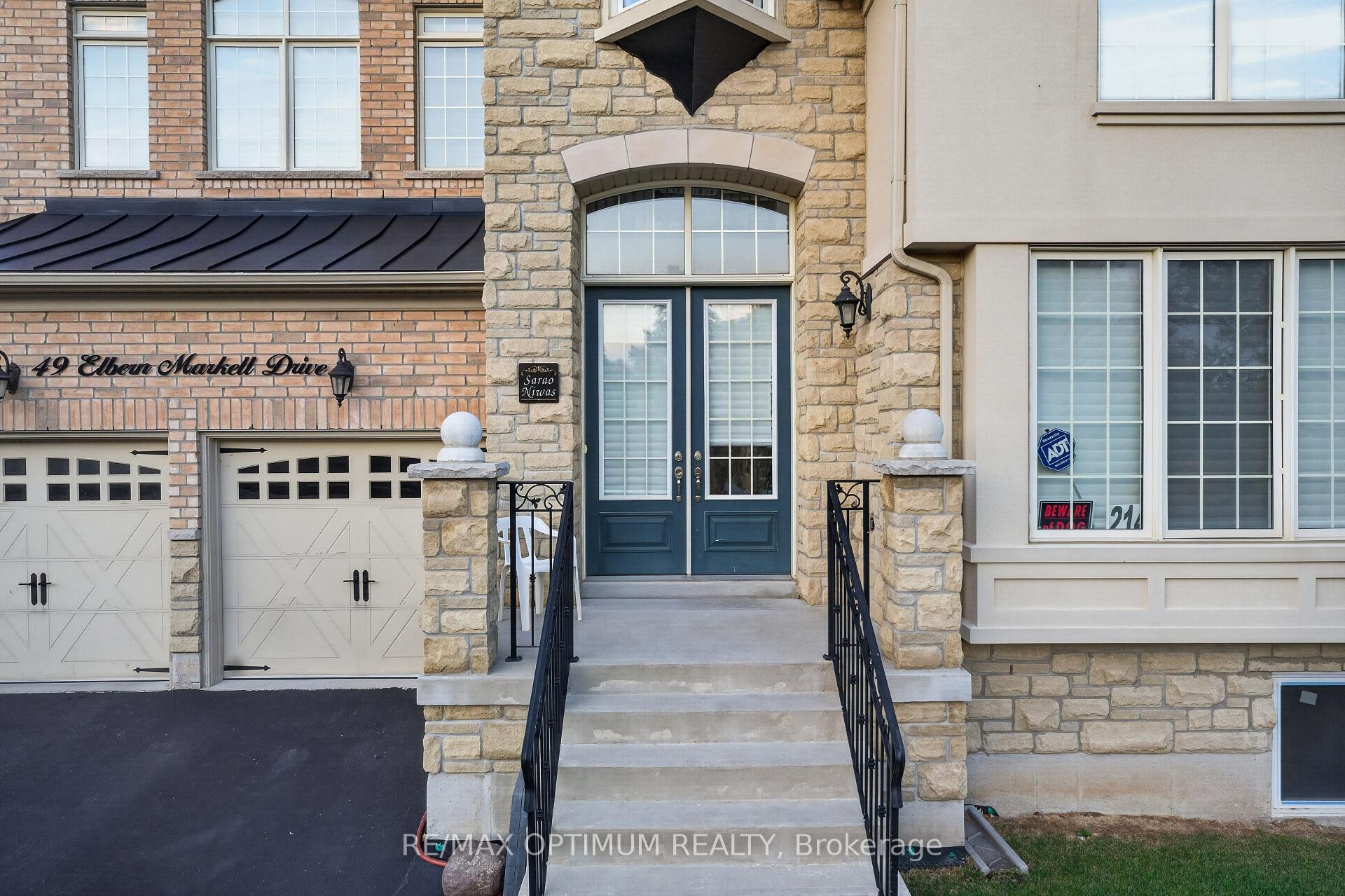 Photo 3 of 49 Elbern Markell Drive, Brampton, Credit Valley — HOMEH