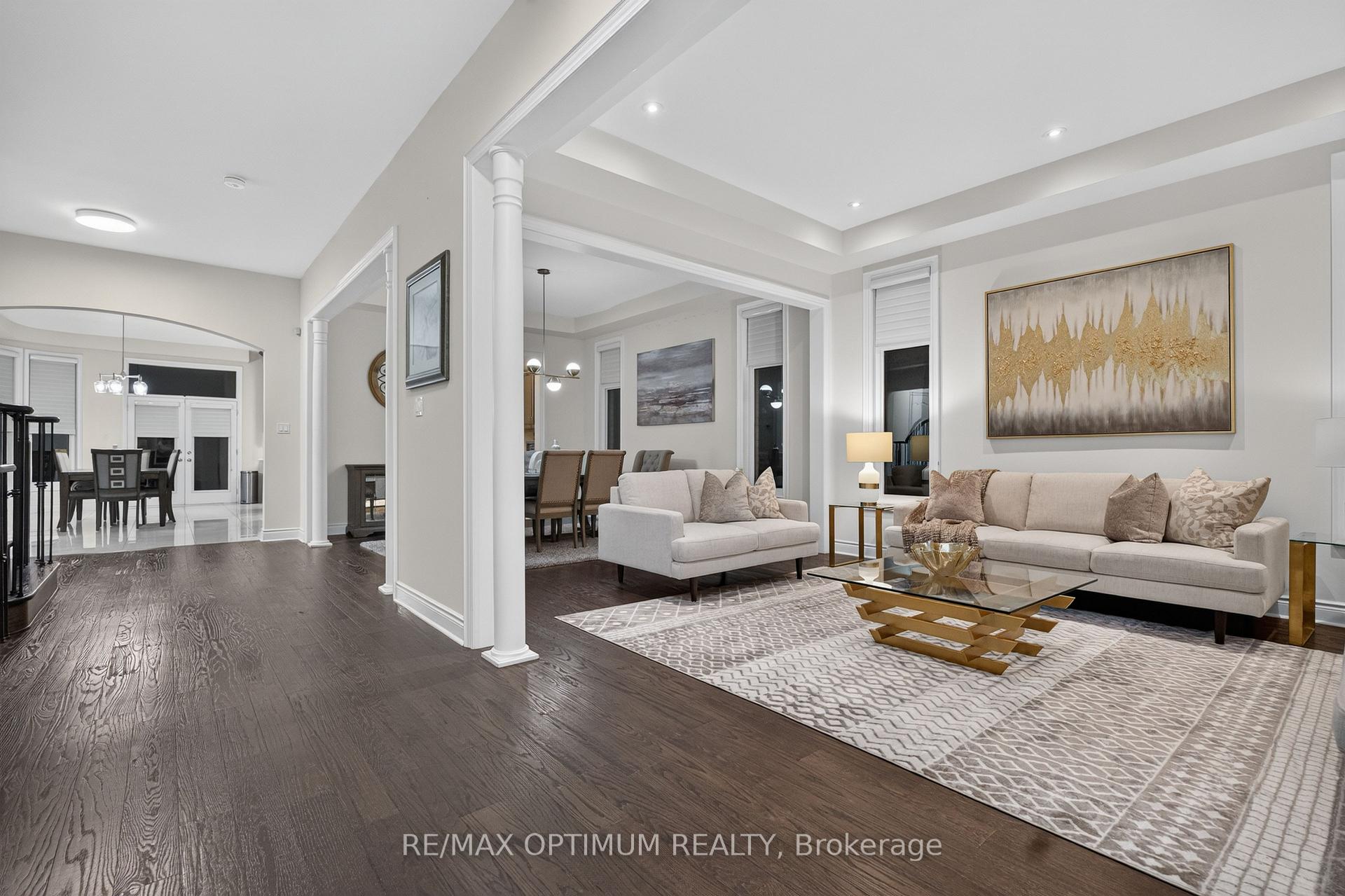 Photo 7 of 49 Elbern Markell Drive, Brampton, Credit Valley — HOMEH