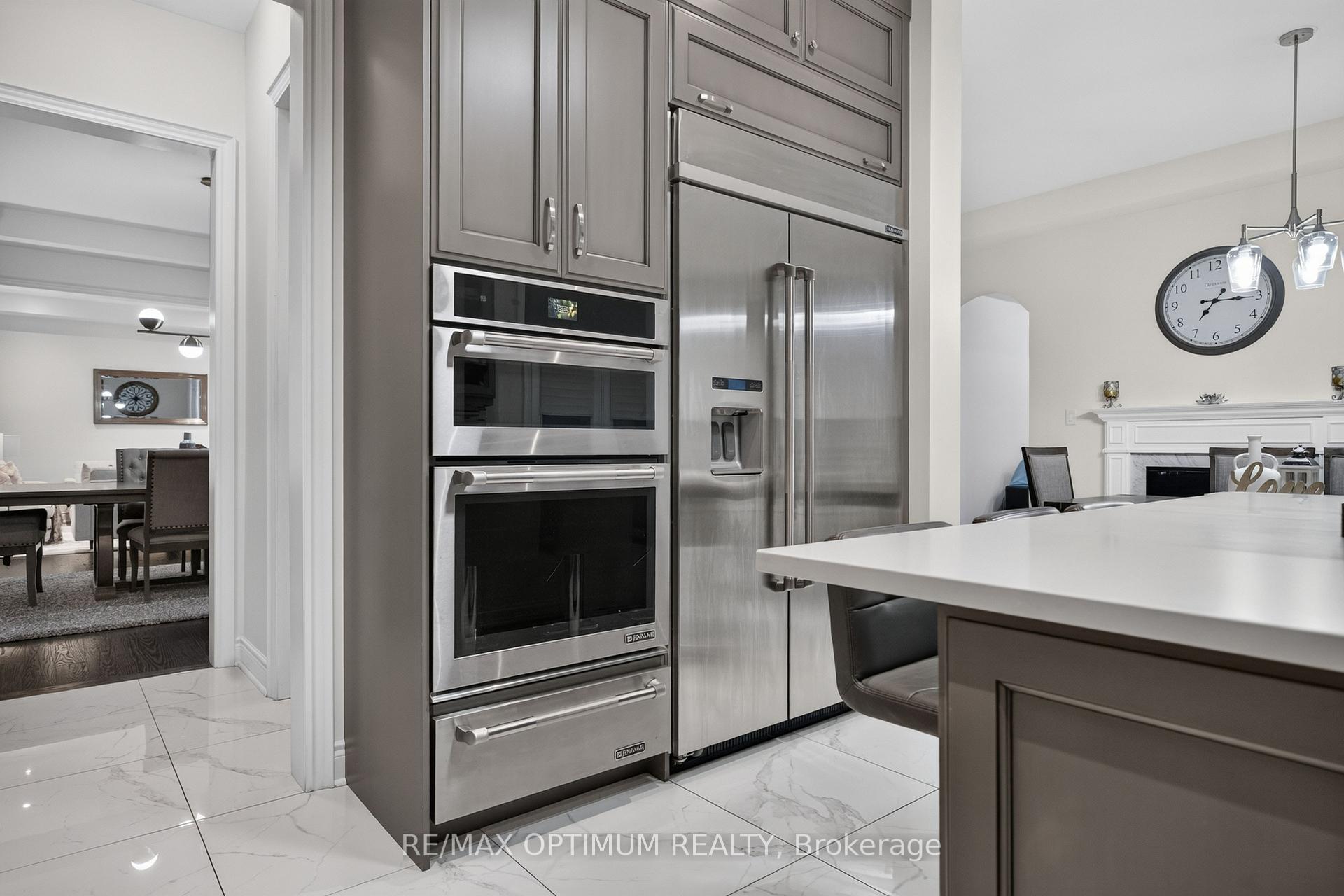 Photo 13 of 49 Elbern Markell Drive, Brampton, Credit Valley — HOMEH