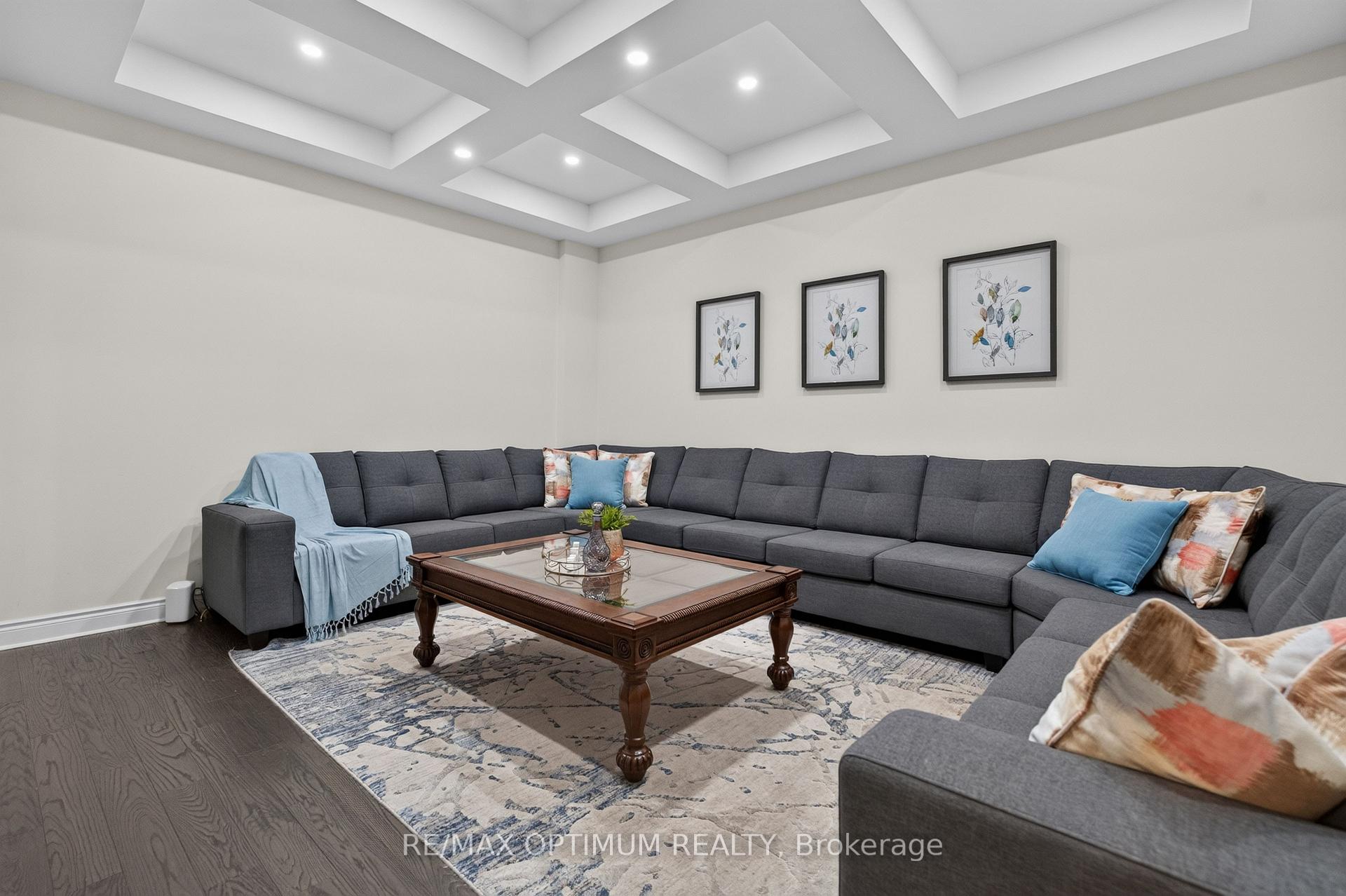 Photo 14 of 49 Elbern Markell Drive, Brampton, Credit Valley — HOMEH