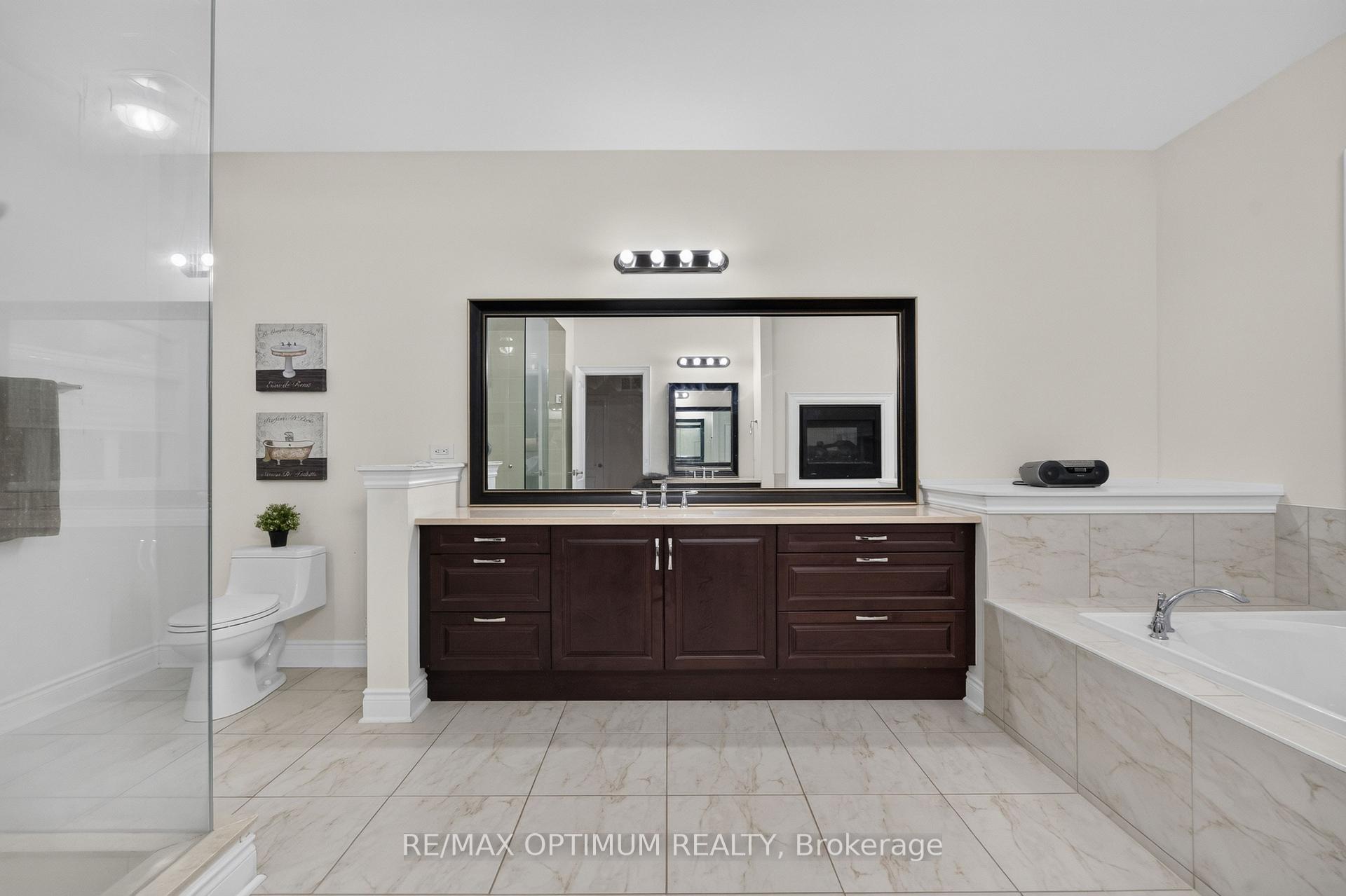 Photo 24 of 49 Elbern Markell Drive, Brampton, Credit Valley — HOMEH
