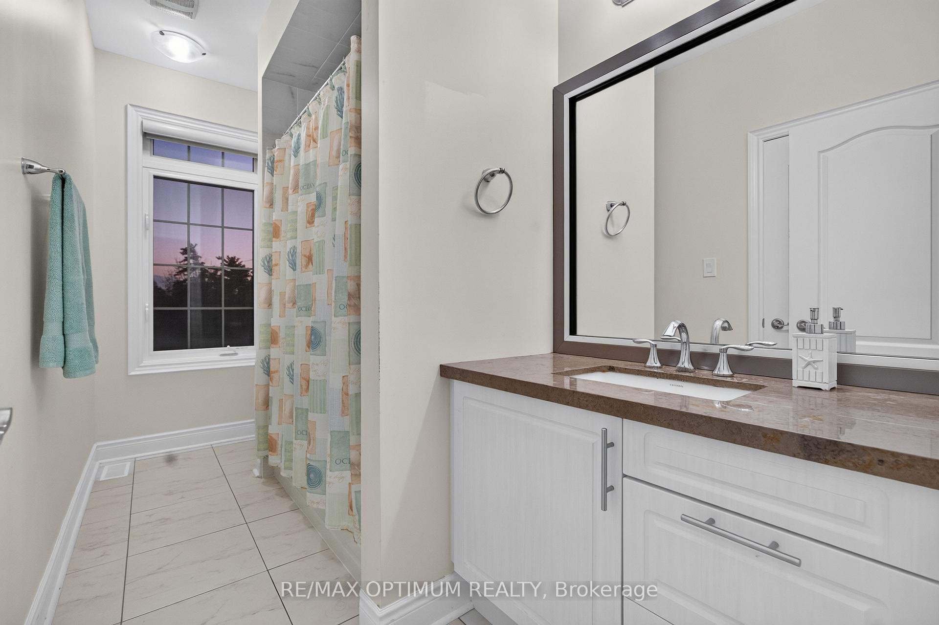 Photo 33 of 49 Elbern Markell Drive, Brampton, Credit Valley — HOMEH