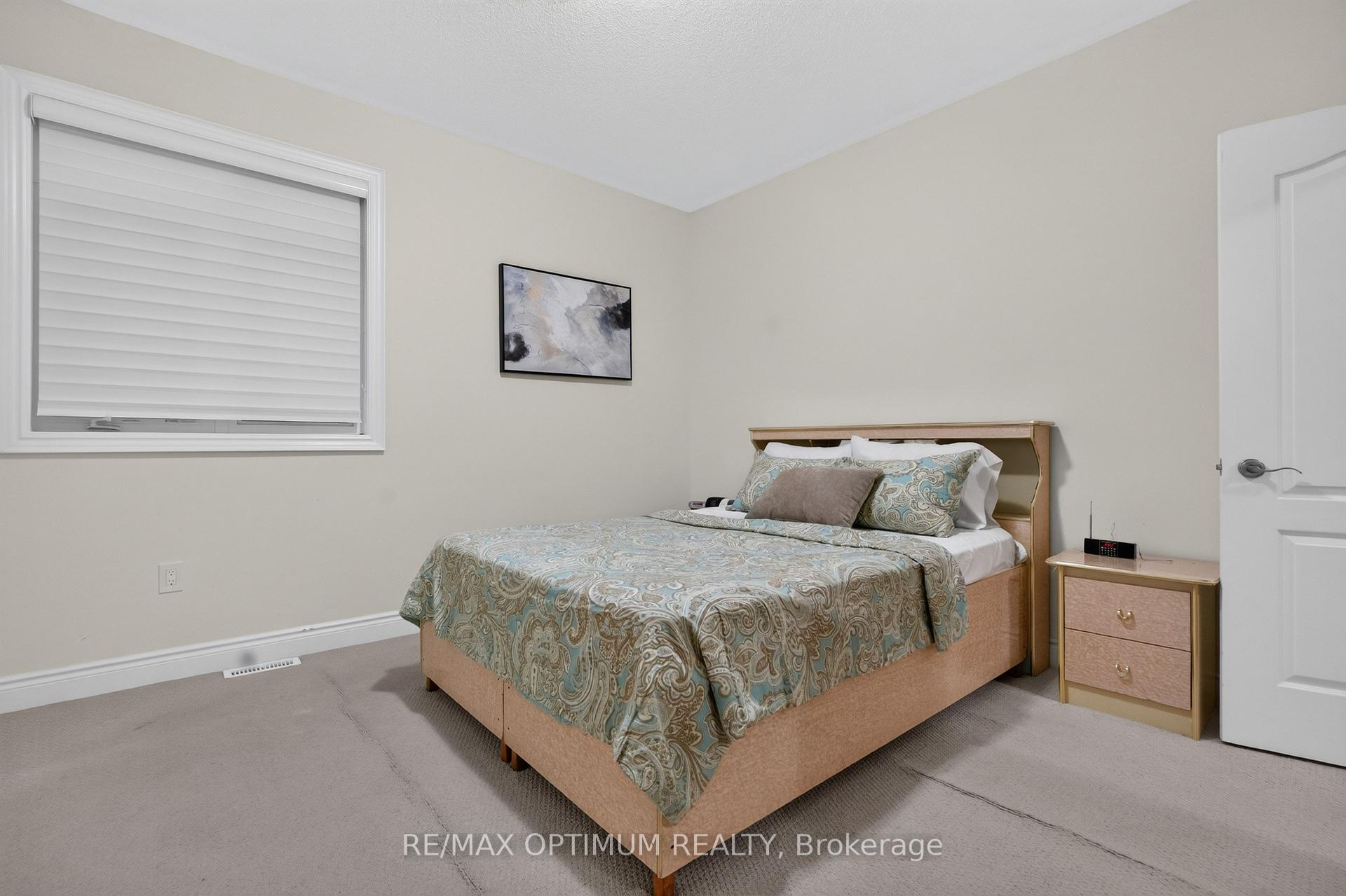 Photo 34 of 49 Elbern Markell Drive, Brampton, Credit Valley — HOMEH