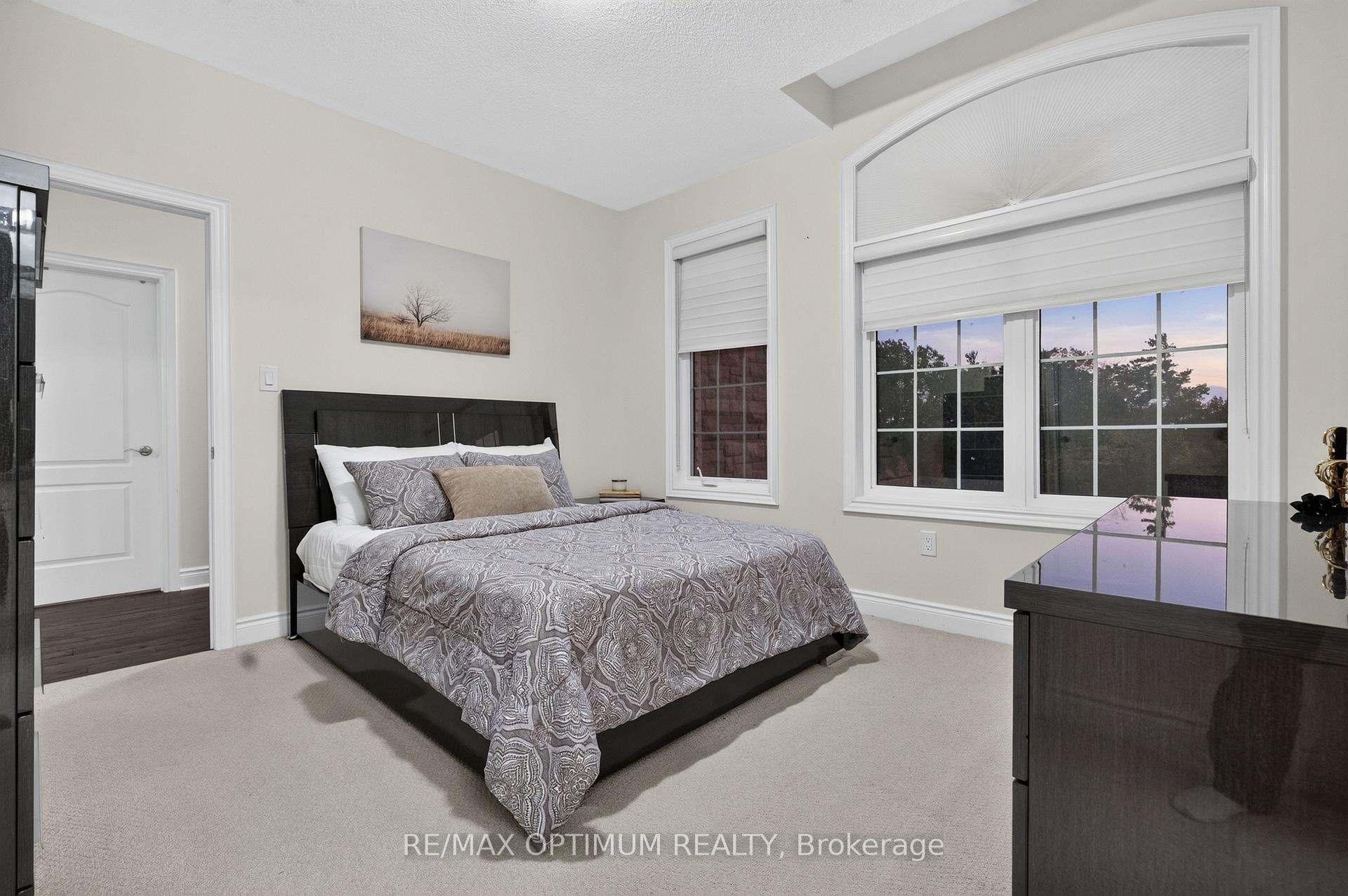 Photo 36 of 49 Elbern Markell Drive, Brampton, Credit Valley — HOMEH