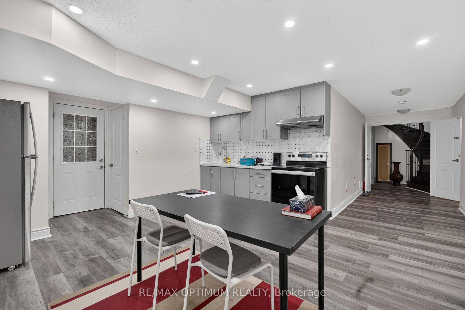 Photo 42 of 49 Elbern Markell Drive, Brampton, Credit Valley — HOMEH