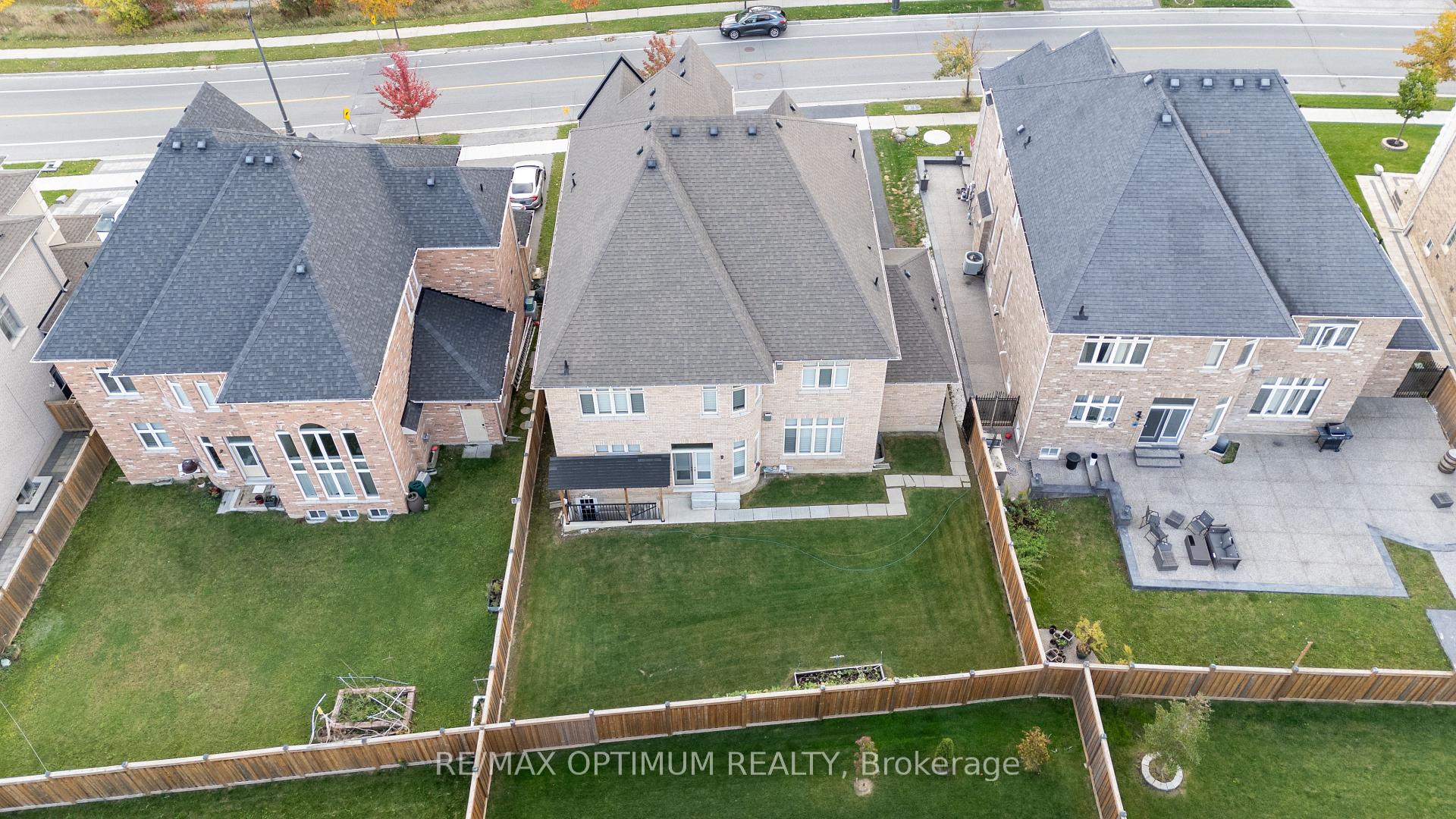 Photo 47 of 49 Elbern Markell Drive, Brampton, Credit Valley — HOMEH