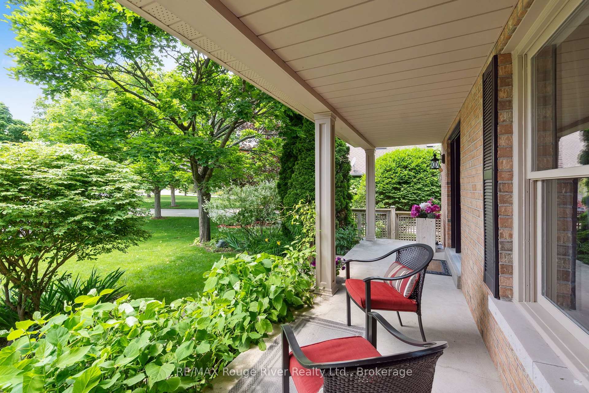 Photo 4 of 3 Gibson Place, Port Hope — HOMEH