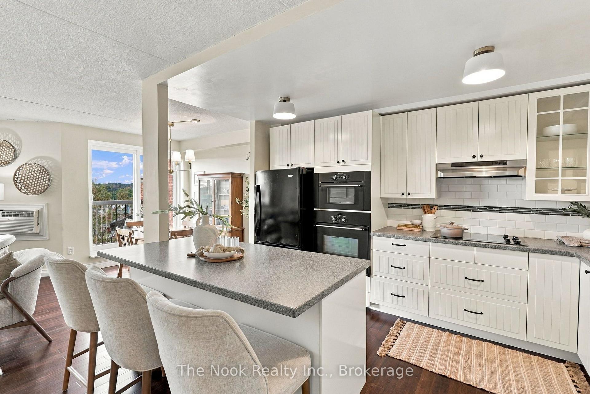 Photo 6 of Unit 507, 144 Queen Street, Clarington, Bowmanville — HOMEH