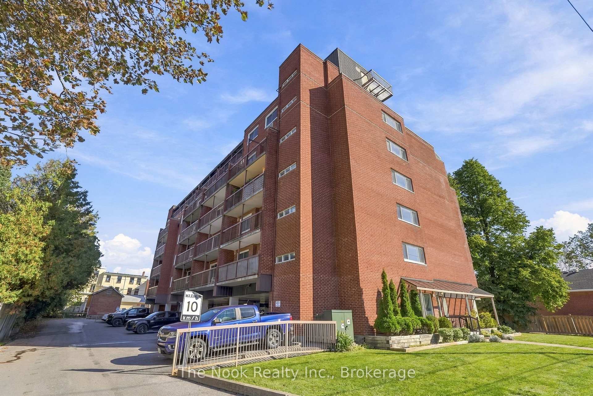 Photo 38 of Unit 507, 144 Queen Street, Clarington, Bowmanville — HOMEH