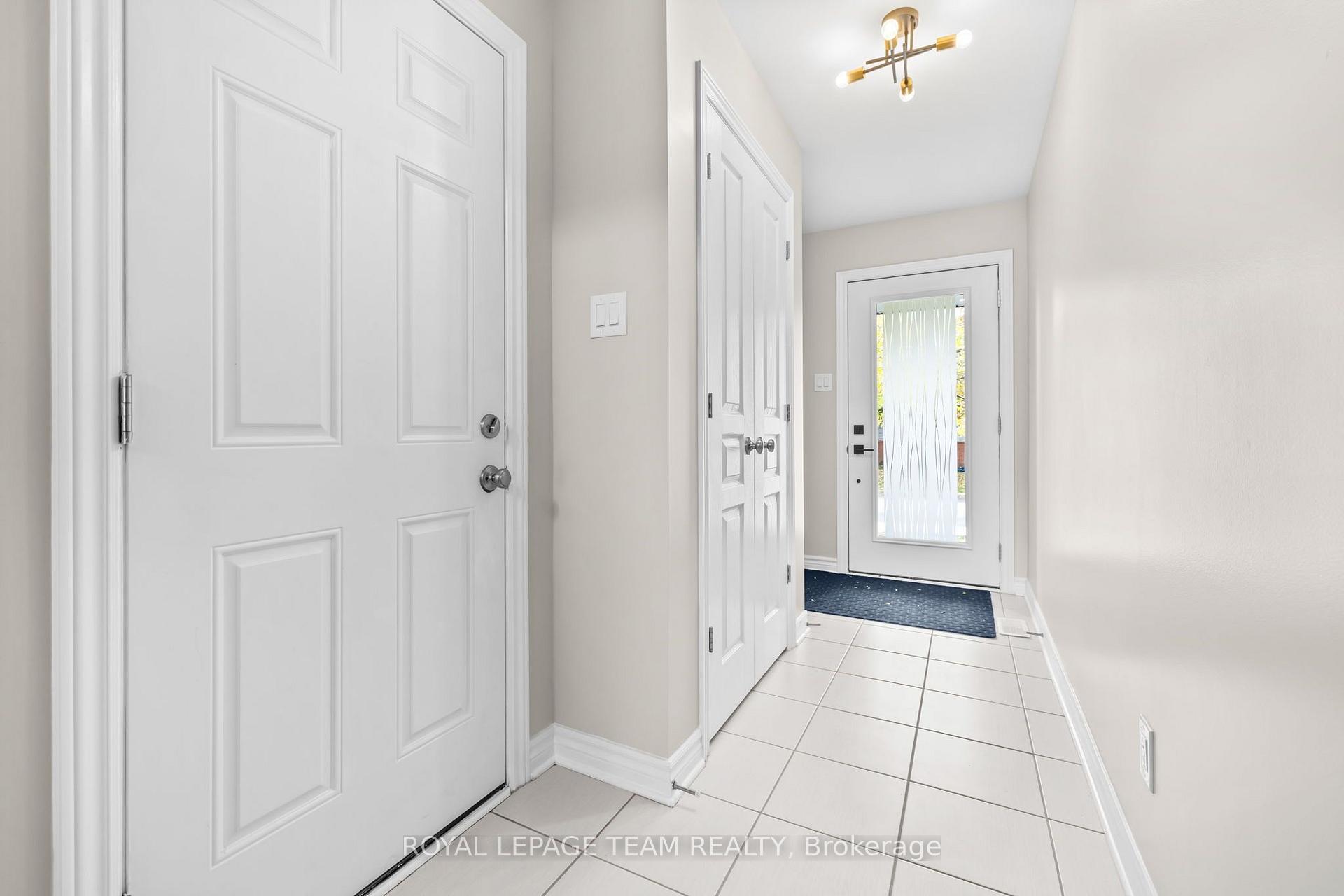 Photo 3 of 422 Tralee Road, Ottawa, Barrhaven - Longfields — HOMEH