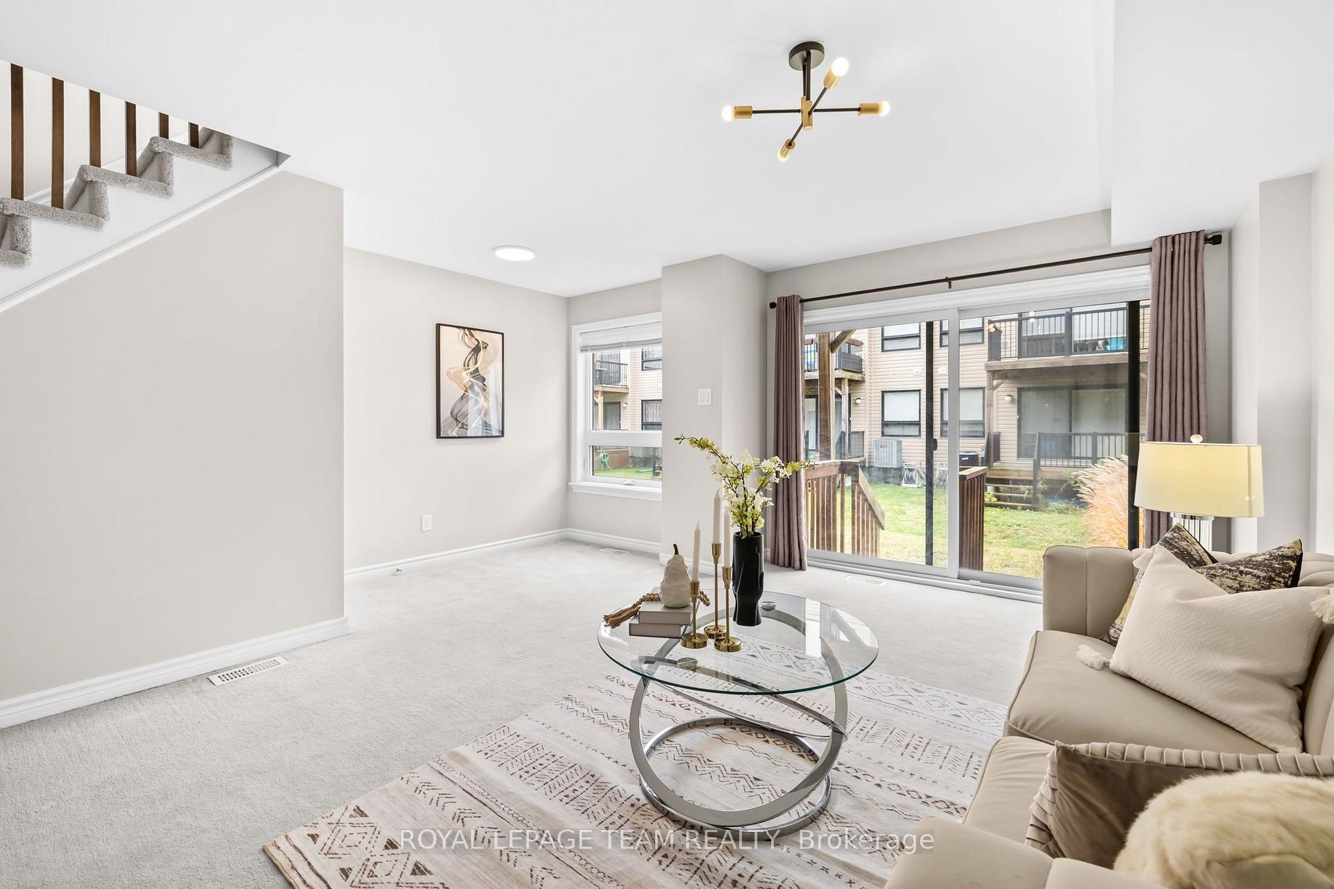 Photo 4 of 422 Tralee Road, Ottawa, Barrhaven - Longfields — HOMEH