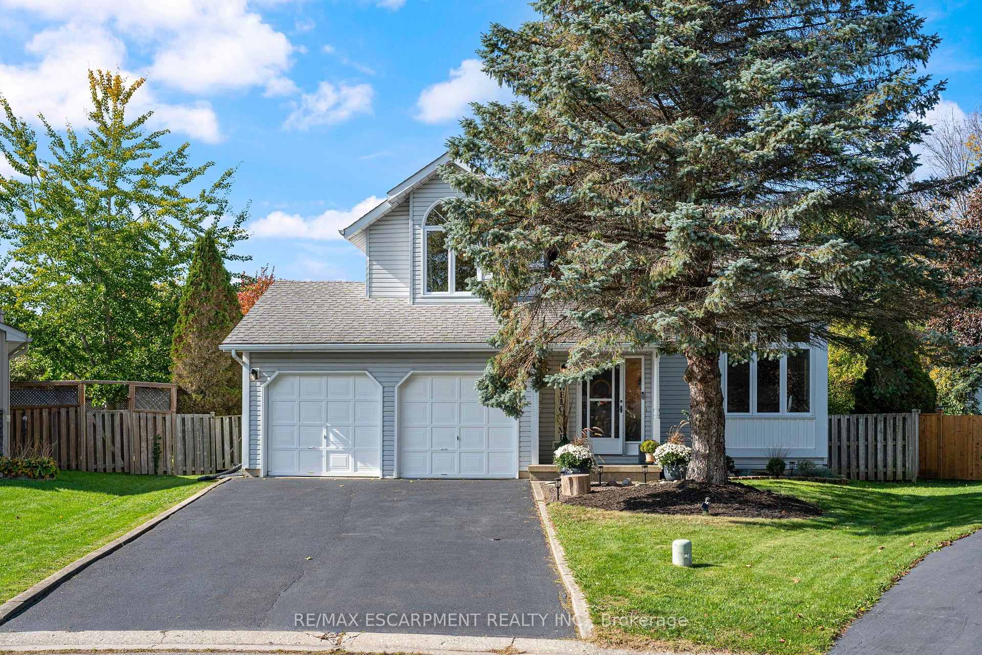 Photo of 29 Leslie Avenue