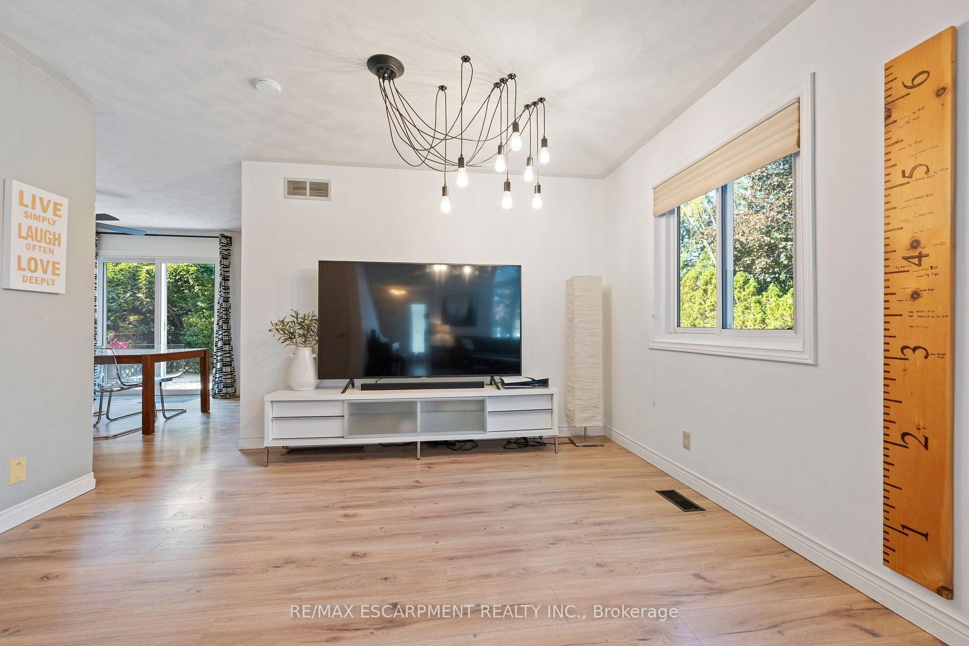Photo 7 of 29 Leslie Avenue, Norfolk, Port Dover — HOMEH