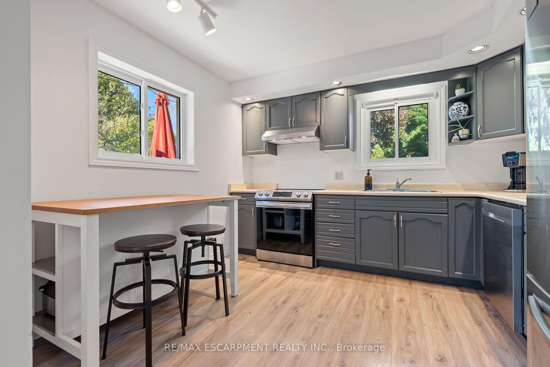 Photo 12 of 29 Leslie Avenue, Norfolk, Port Dover — HOMEH