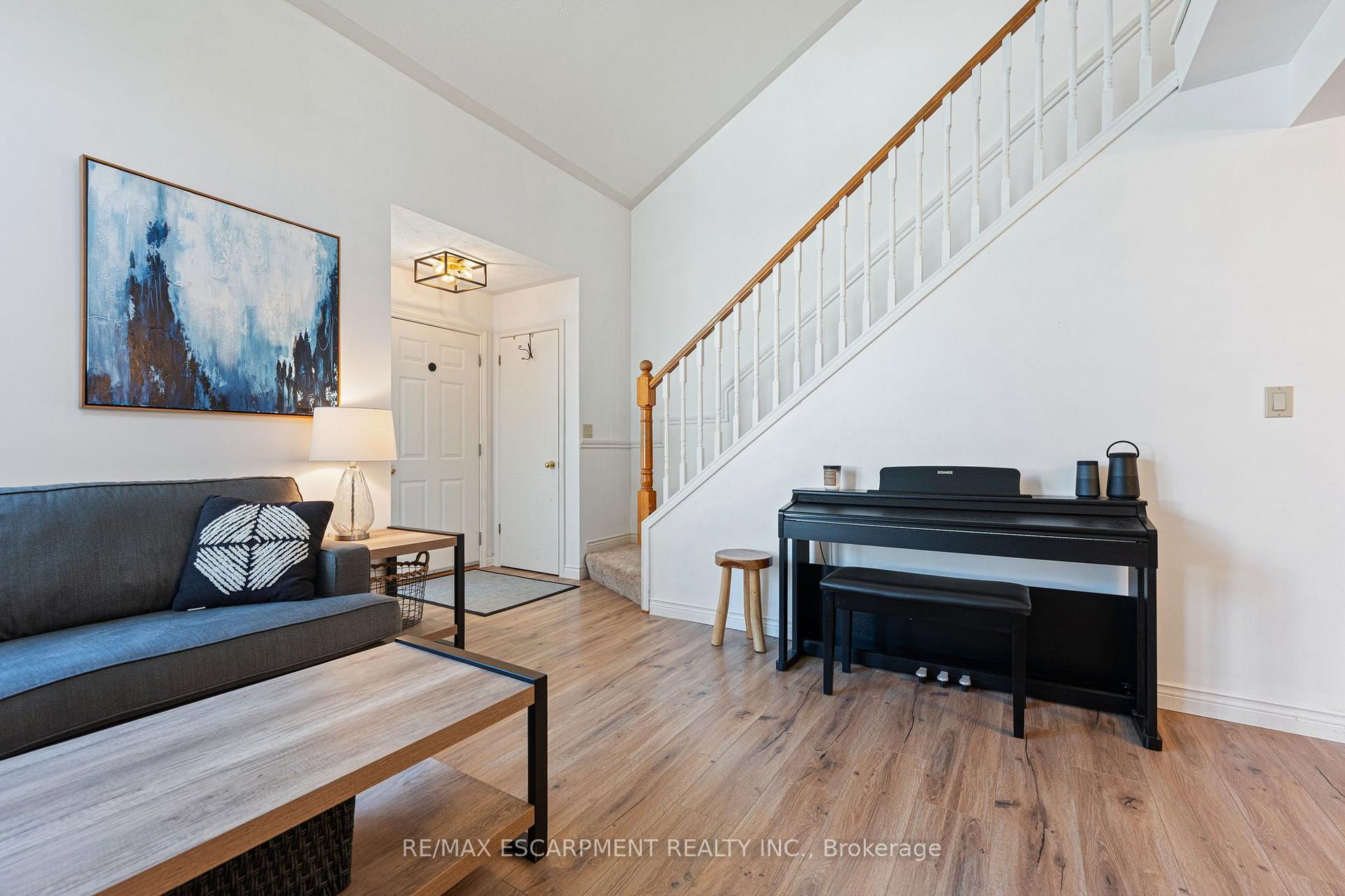 Photo 14 of 29 Leslie Avenue, Norfolk, Port Dover — HOMEH