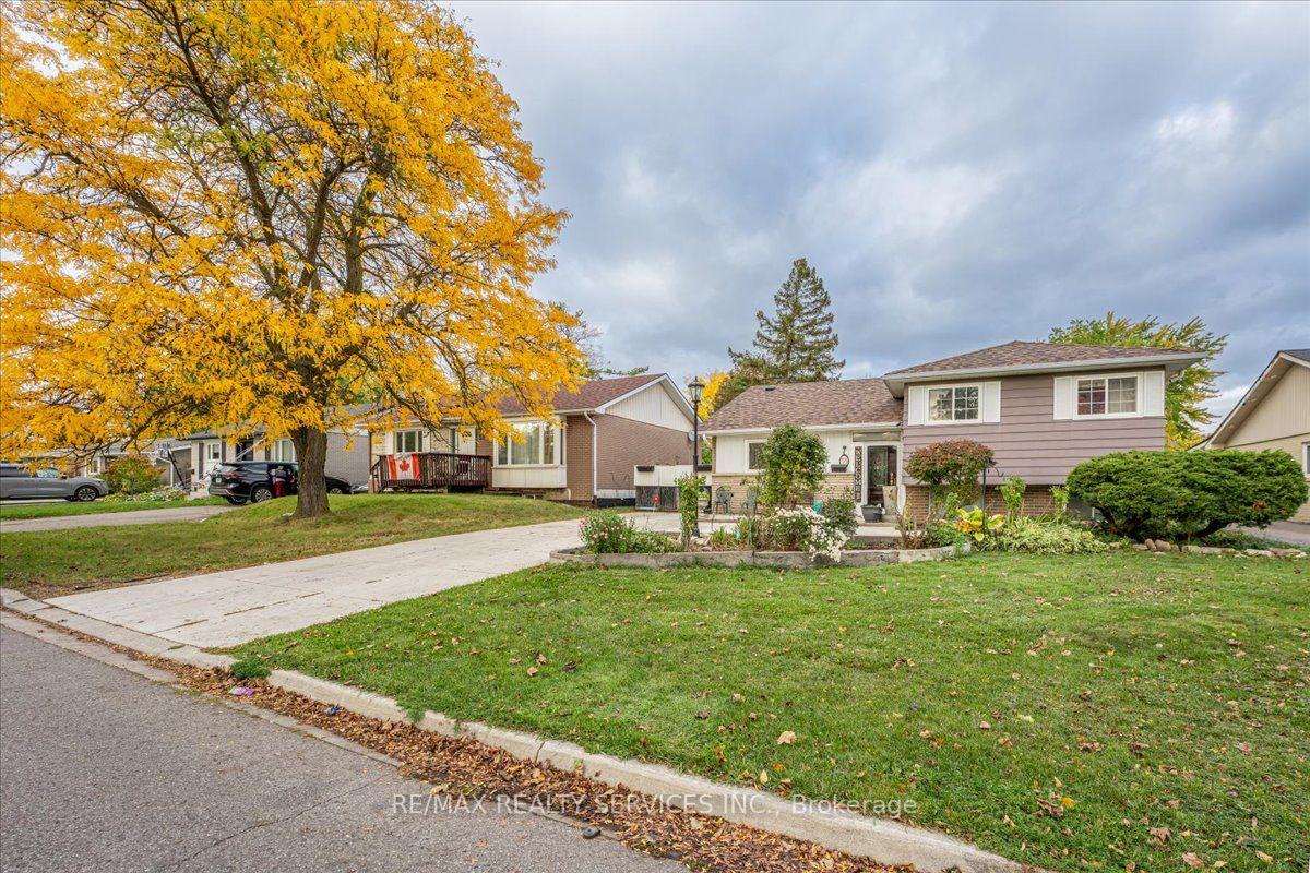 Photo 6 of 53 Windermere Court, Brampton, Northwood Park — HOMEH