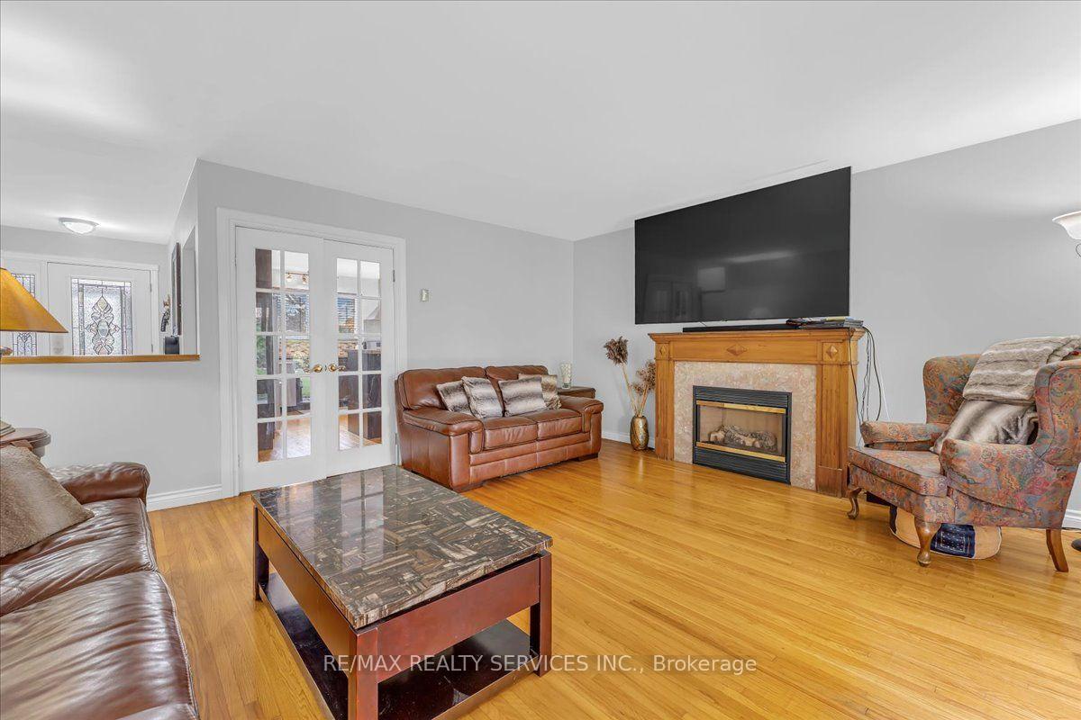 Photo 12 of 53 Windermere Court, Brampton, Northwood Park — HOMEH