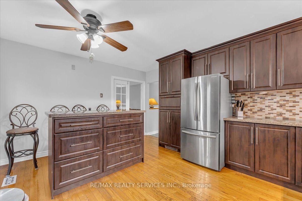 Photo 15 of 53 Windermere Court, Brampton, Northwood Park — HOMEH