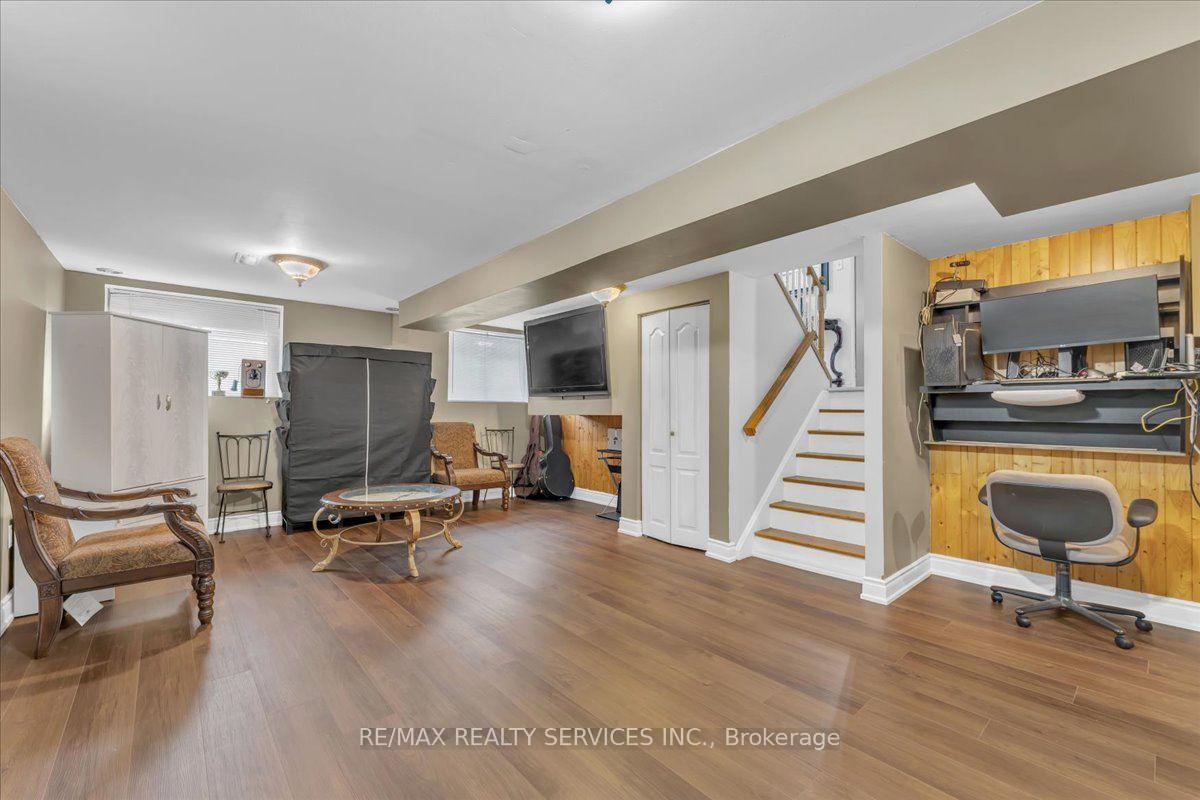 Photo 27 of 53 Windermere Court, Brampton, Northwood Park — HOMEH