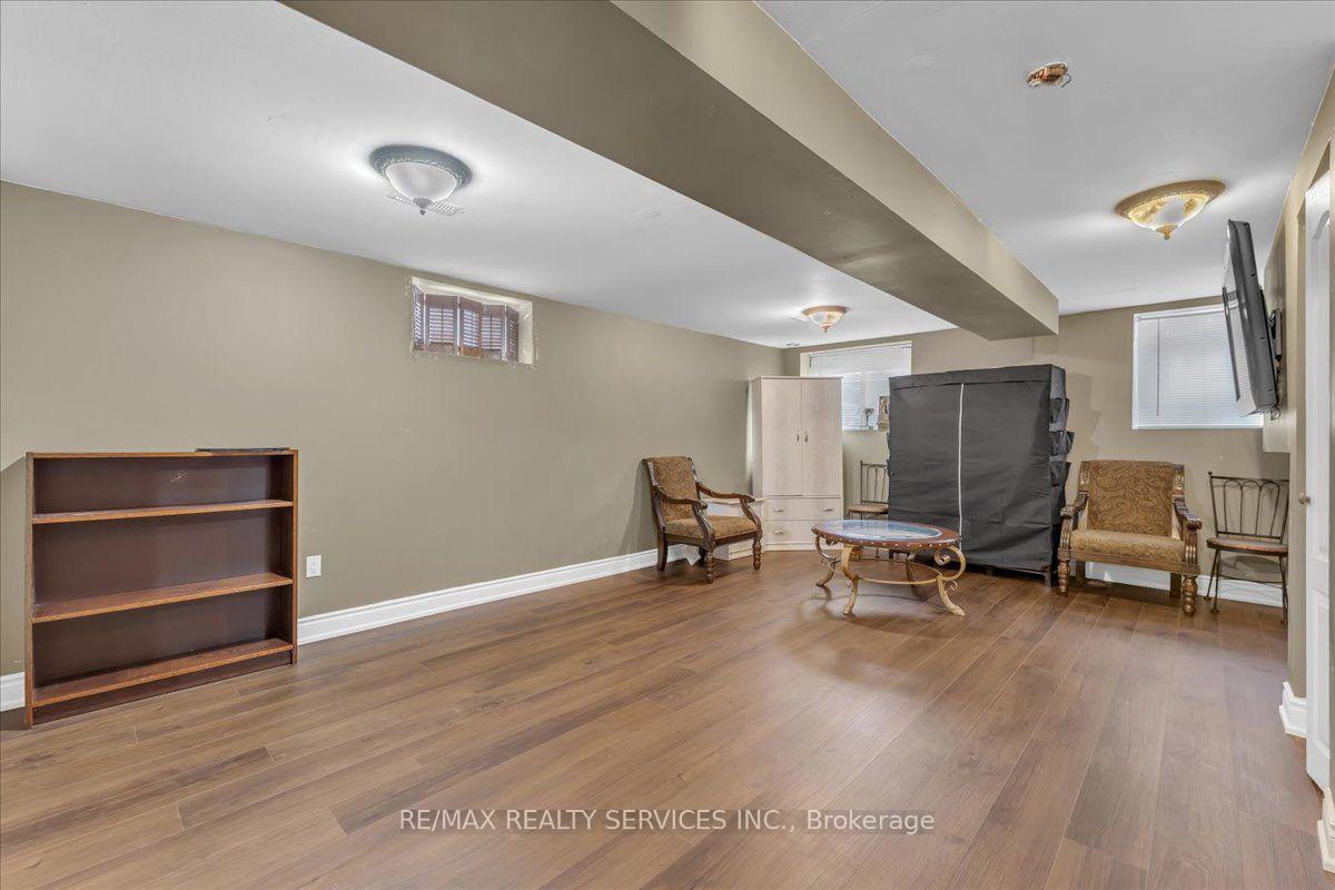 Photo 28 of 53 Windermere Court, Brampton, Northwood Park — HOMEH