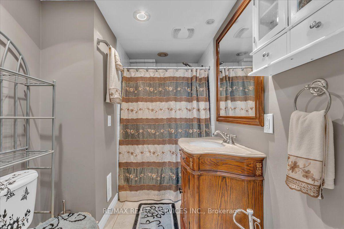 Photo 30 of 53 Windermere Court, Brampton, Northwood Park — HOMEH