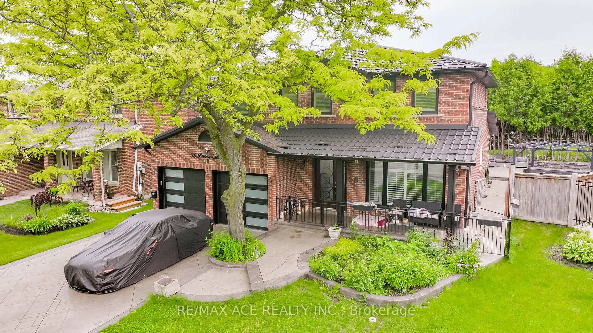 Photo 2 of 38 Pottery Crescent, Brampton, Northgate — HOMEH