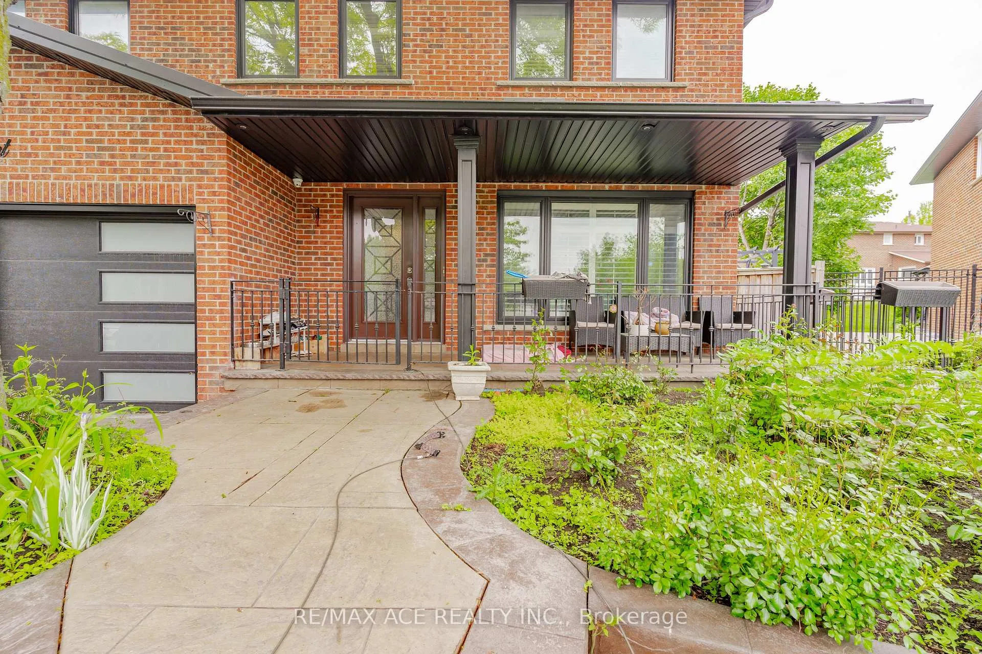 Photo 3 of 38 Pottery Crescent, Brampton, Northgate — HOMEH