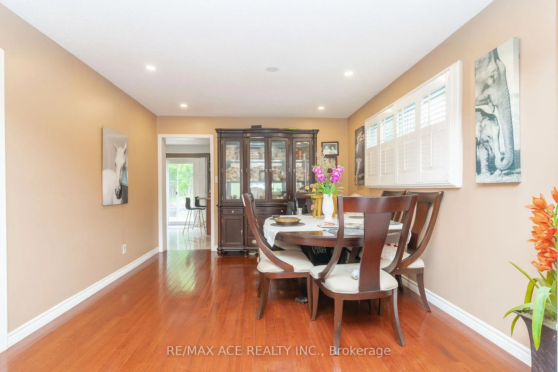 Photo 9 of 38 Pottery Crescent, Brampton, Northgate — HOMEH