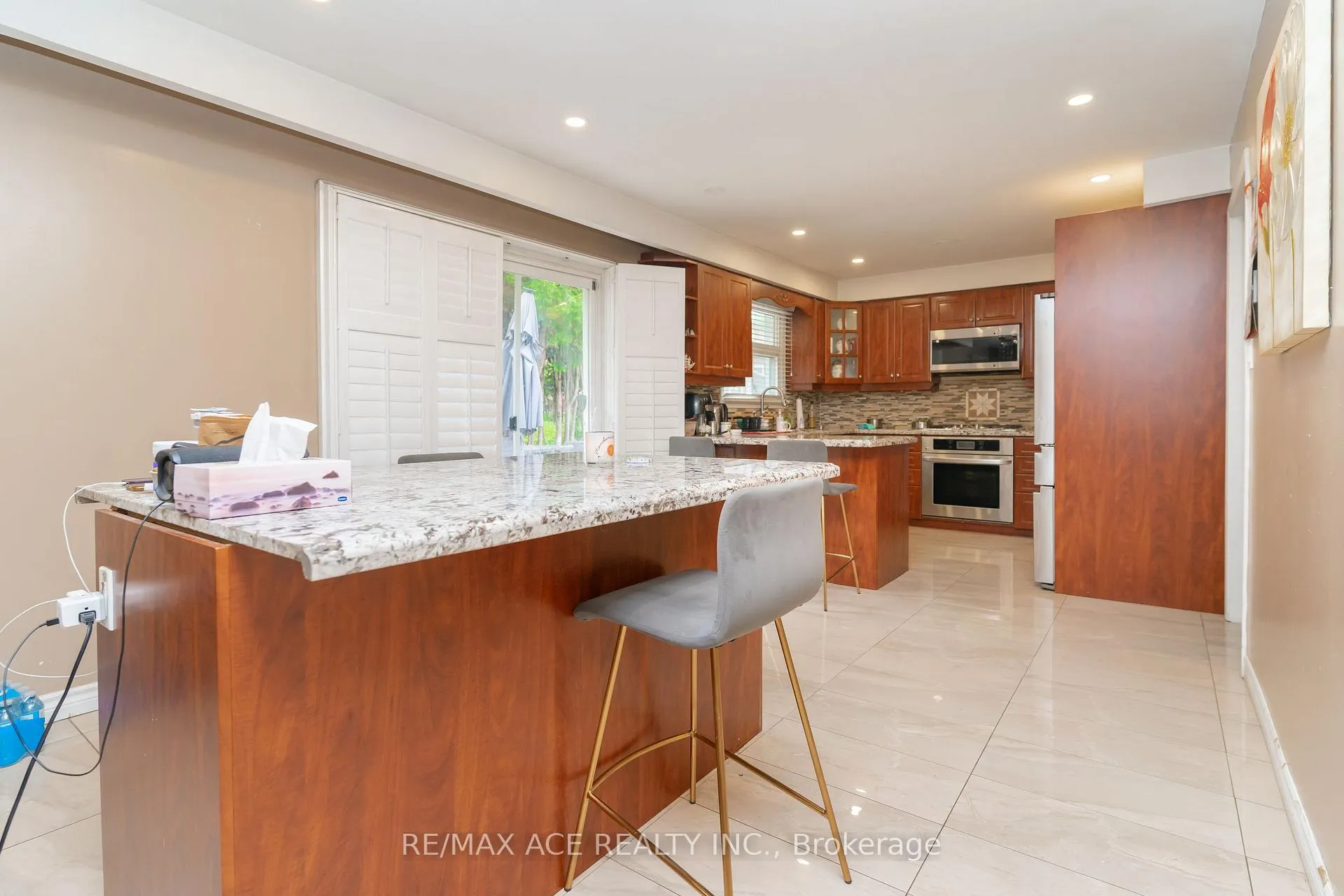 Photo 11 of 38 Pottery Crescent, Brampton, Northgate — HOMEH