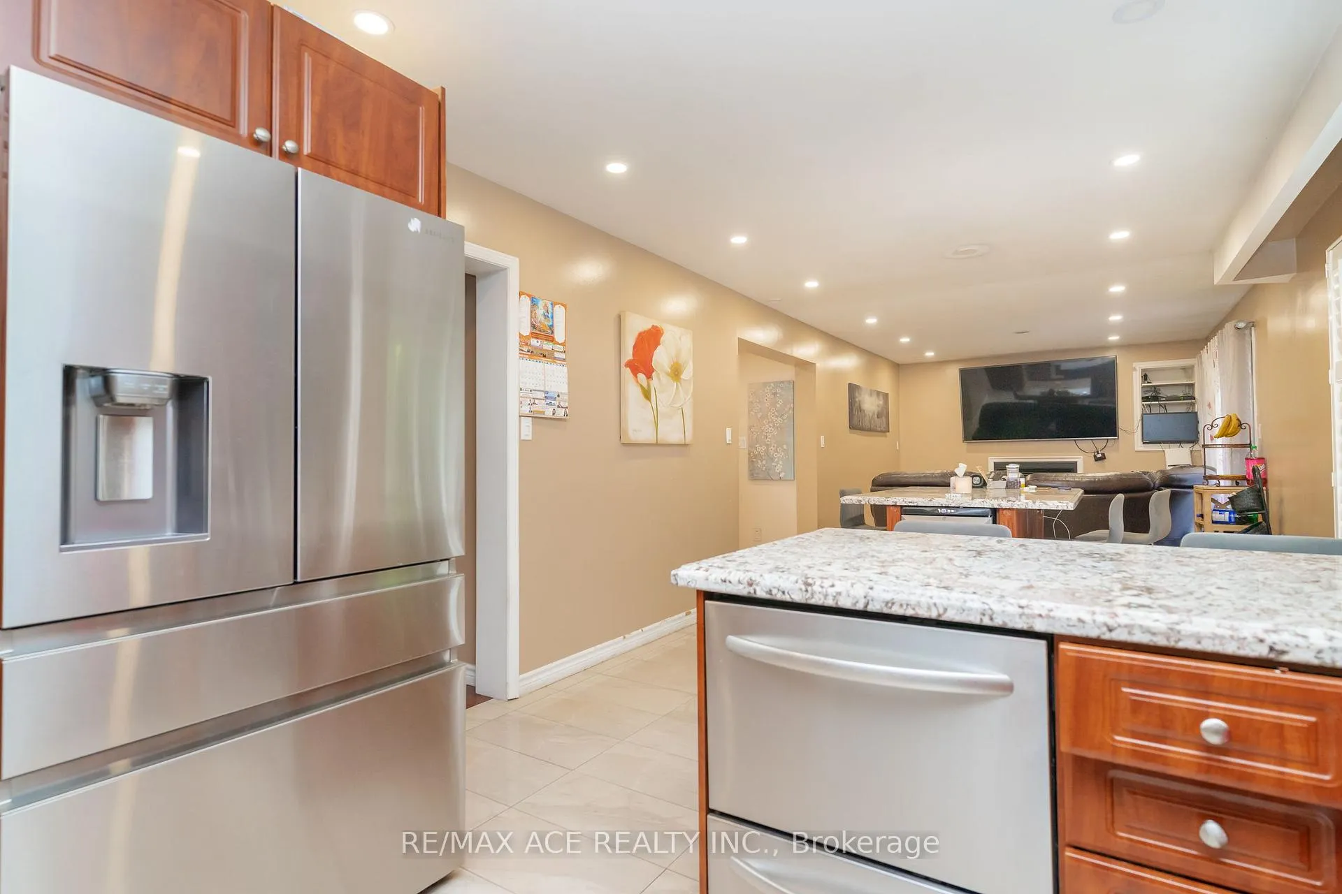 Photo 14 of 38 Pottery Crescent, Brampton, Northgate — HOMEH