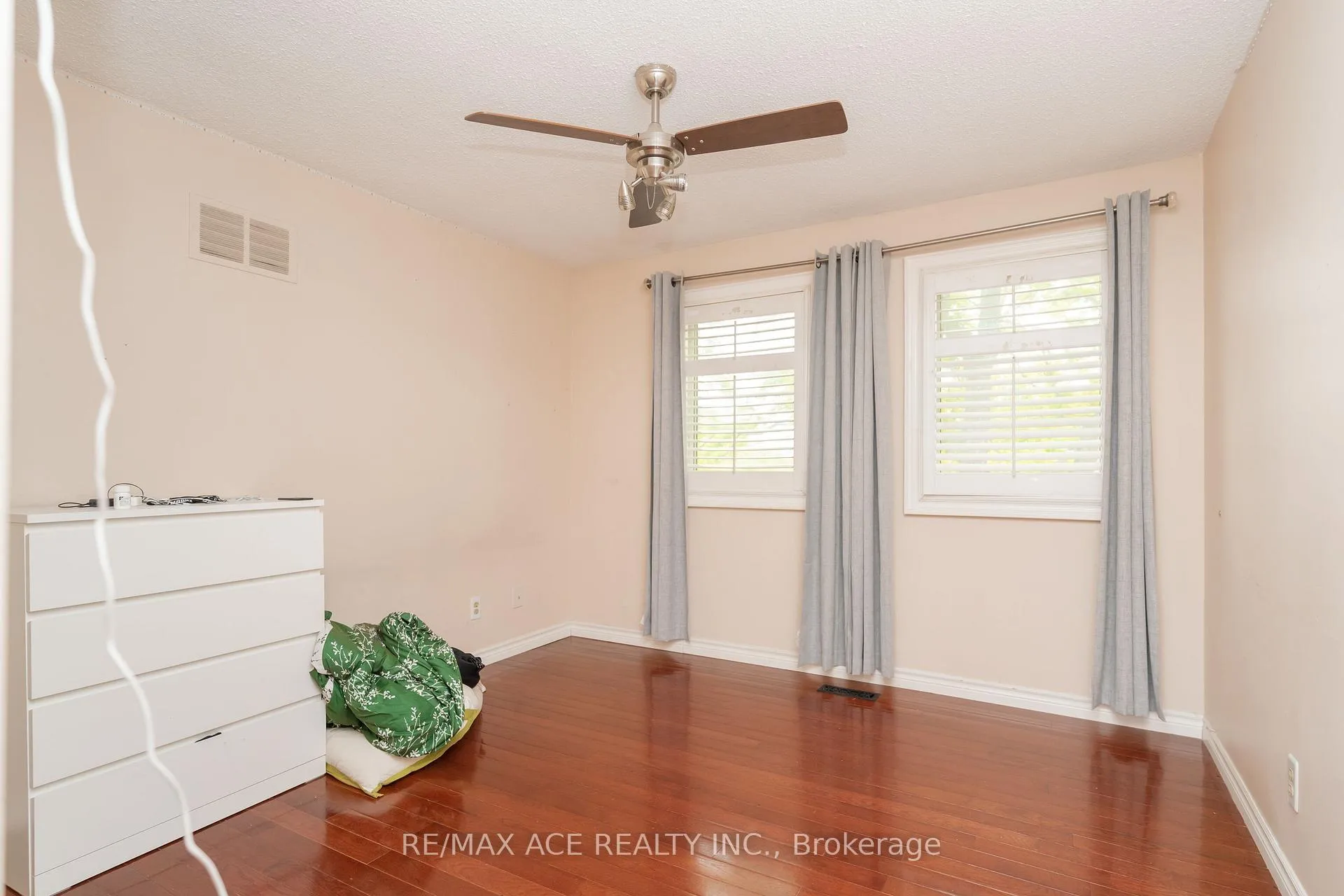 Photo 28 of 38 Pottery Crescent, Brampton, Northgate — HOMEH