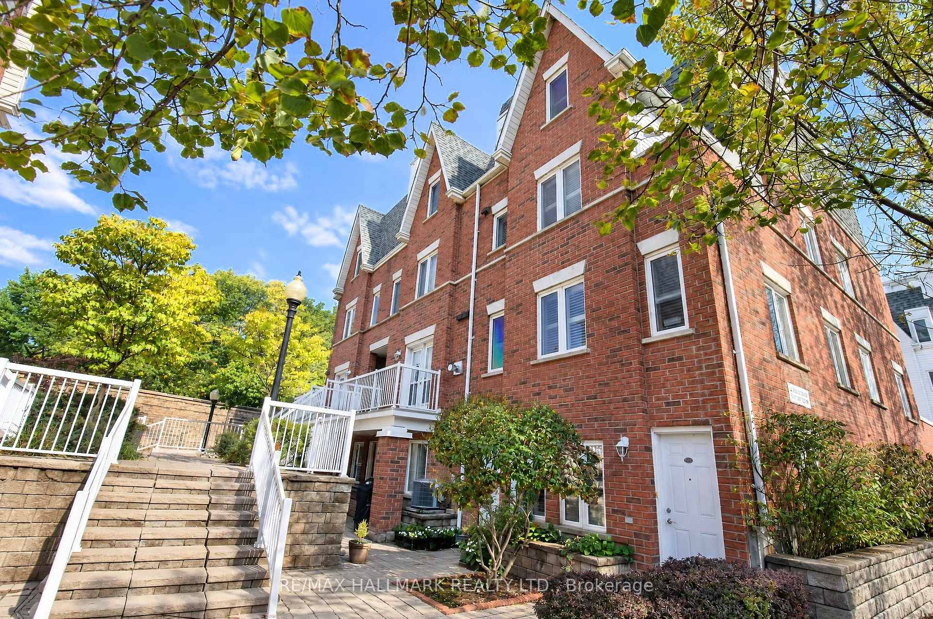 Photo of Unit 3207, 12 Sudbury Street