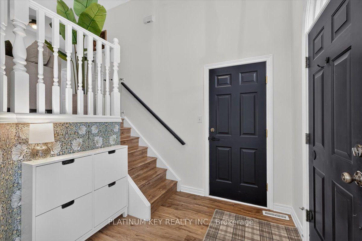 Photo 4 of 11 Allison Court, Strathroy-Caradoc, NE — HOMEH