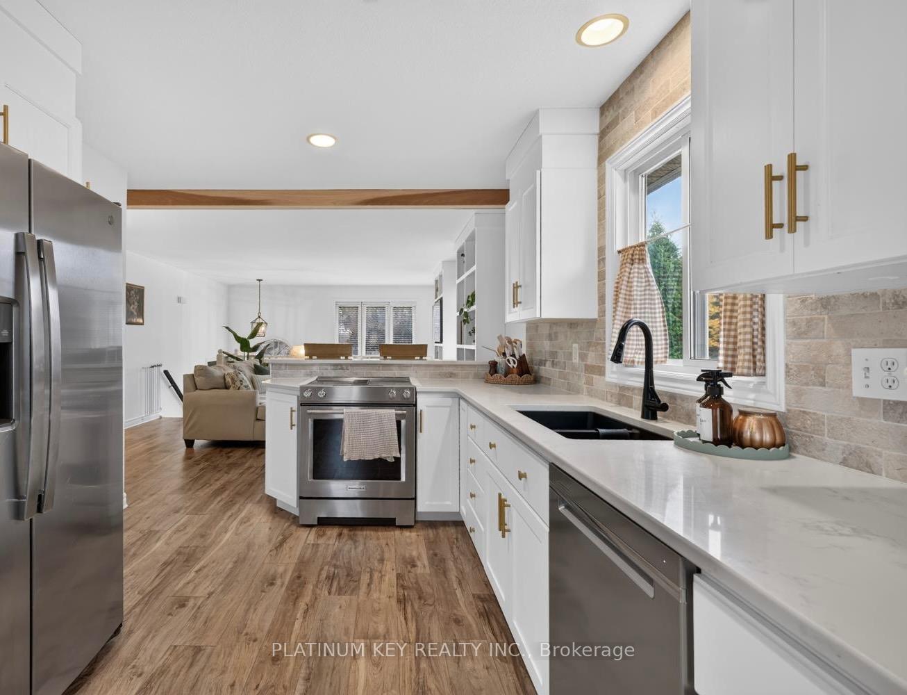Photo 11 of 11 Allison Court, Strathroy-Caradoc, NE — HOMEH