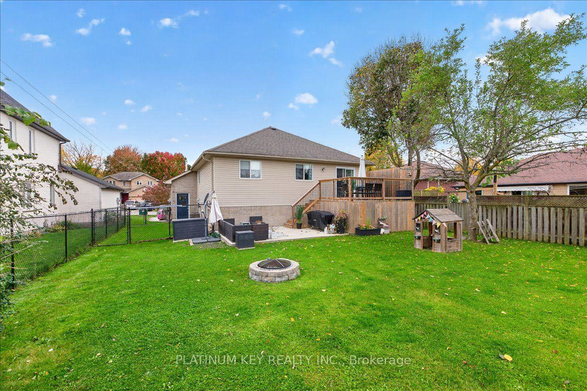 Photo 25 of 11 Allison Court, Strathroy-Caradoc, NE — HOMEH