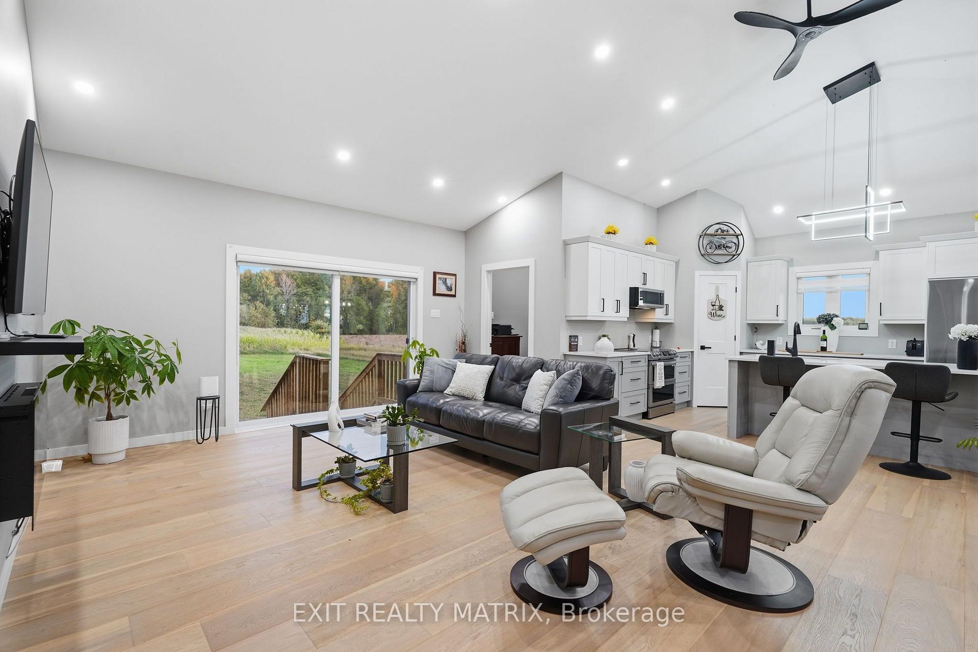 Photo 16 of 12340 Forest Road, South Dundas, South Dundas (Williamsburgh) Twp — HOMEH