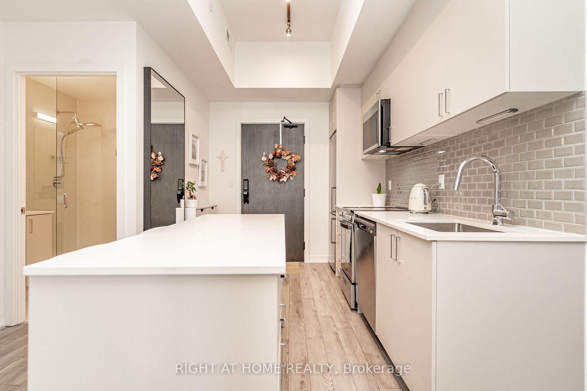 Photo 12 of Unit 510, 1005 Dundas Street E, Oakville, Joshua Meadows — HOMEH