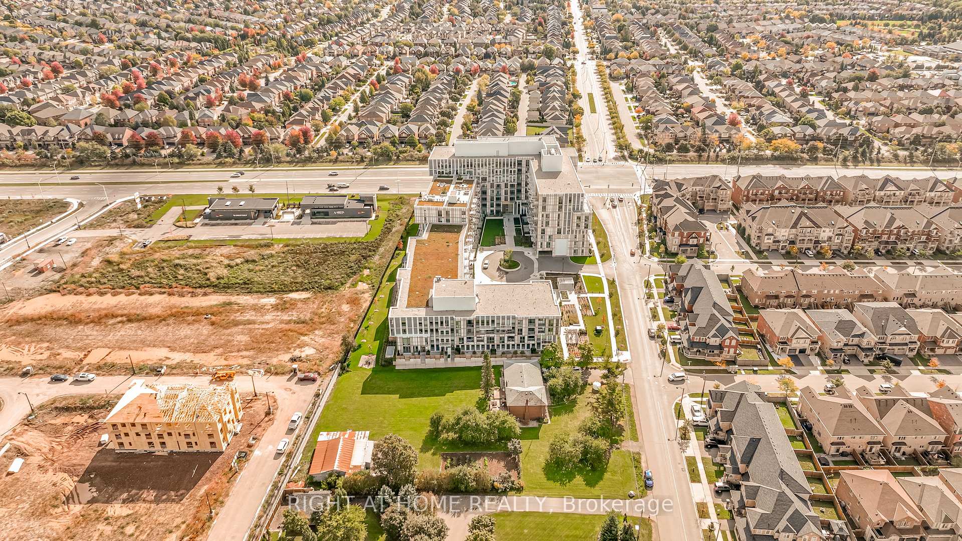Photo 43 of Unit 510, 1005 Dundas Street E, Oakville, Joshua Meadows — HOMEH
