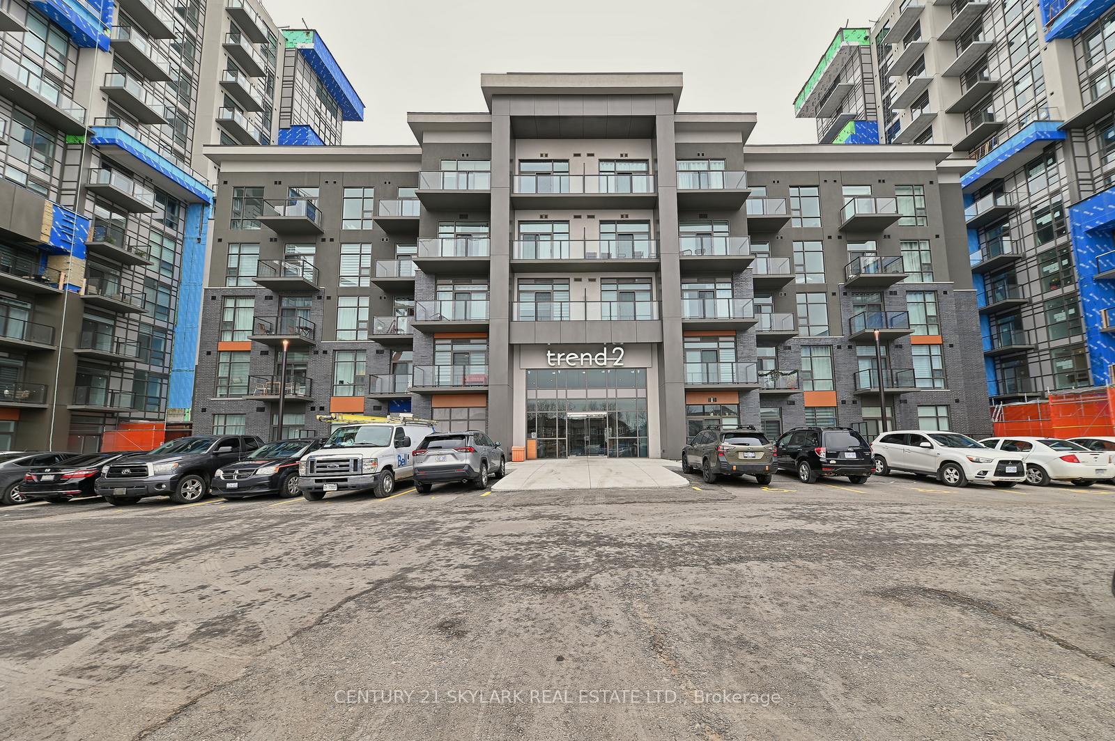 Photo 2 of Unit 401, 460 Dundas Street E, Hamilton, Waterdown — HOMEH