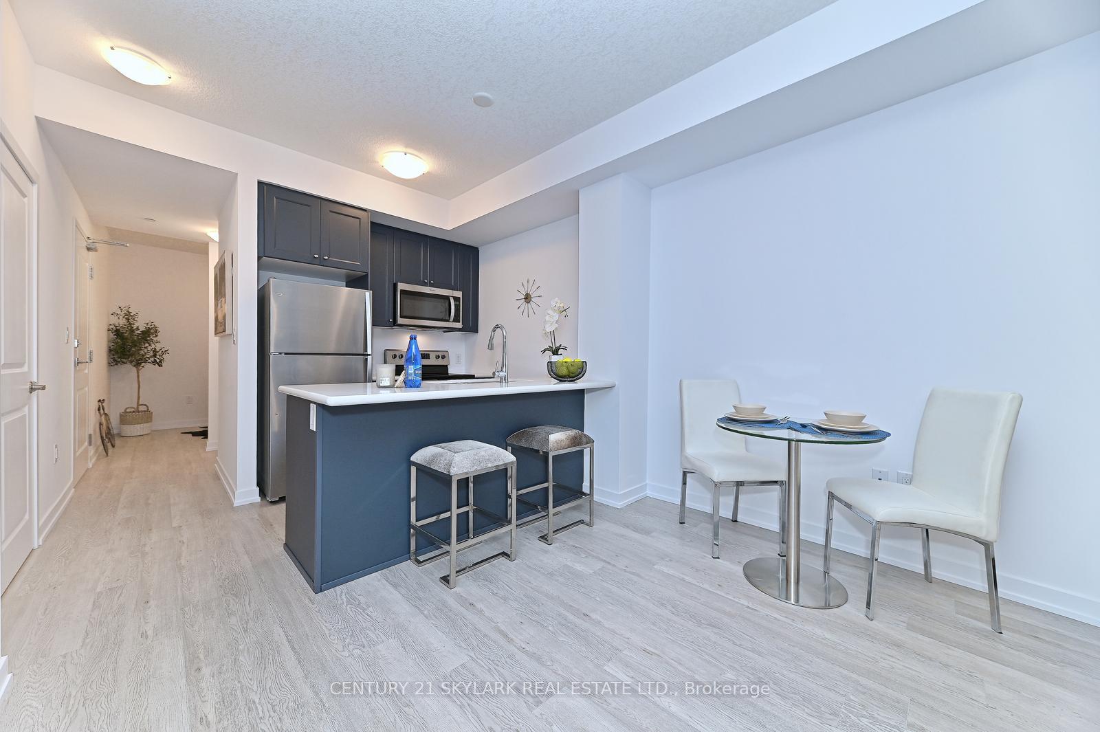 Photo 10 of Unit 401, 460 Dundas Street E, Hamilton, Waterdown — HOMEH