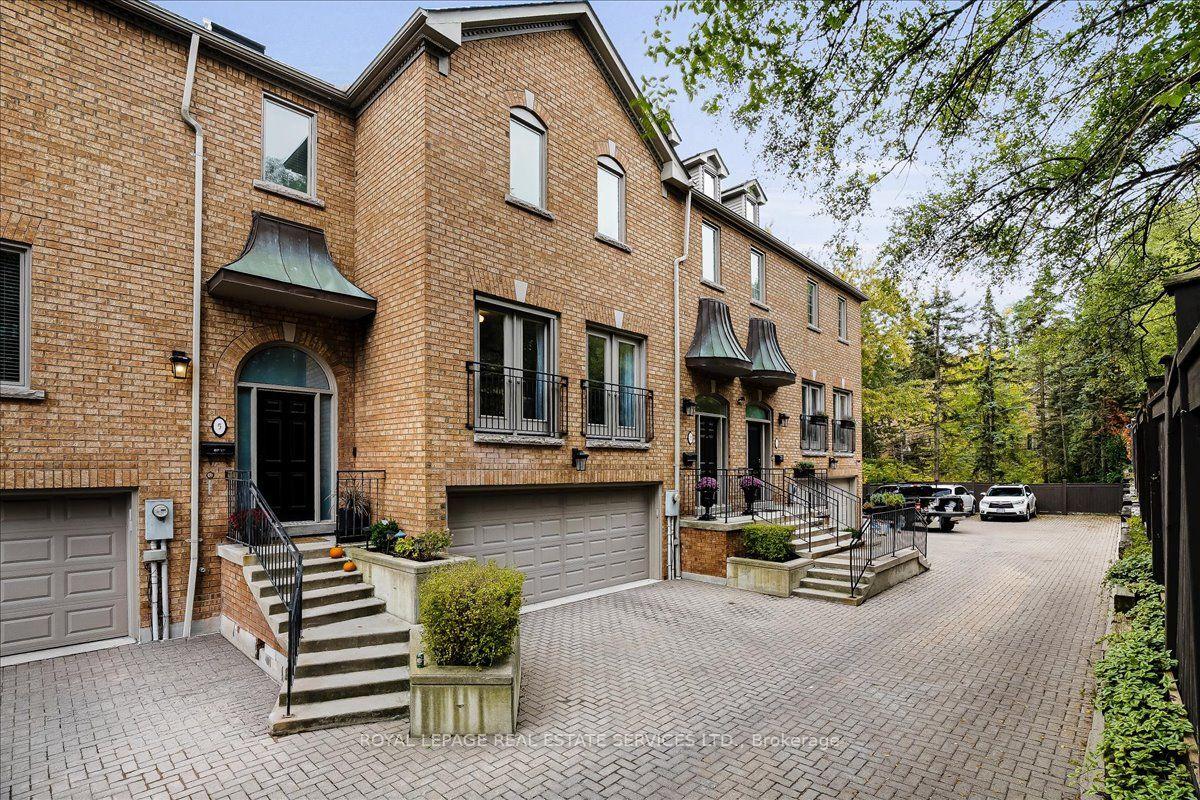 Photo 2 of Unit TH3, 3525 Yonge Street, North York, Bridle Path-Sunnybrook-York Mills — HOMEH