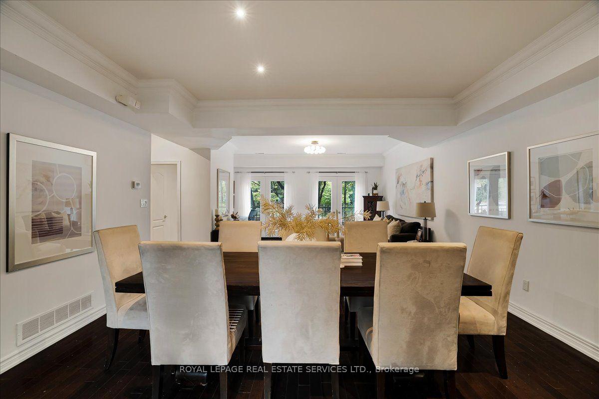 Photo 12 of Unit TH3, 3525 Yonge Street, North York, Bridle Path-Sunnybrook-York Mills — HOMEH