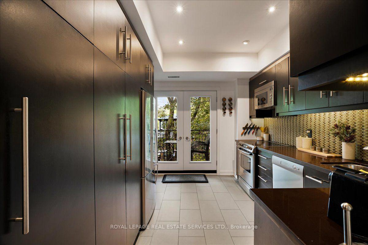 Photo 14 of Unit TH3, 3525 Yonge Street, North York, Bridle Path-Sunnybrook-York Mills — HOMEH